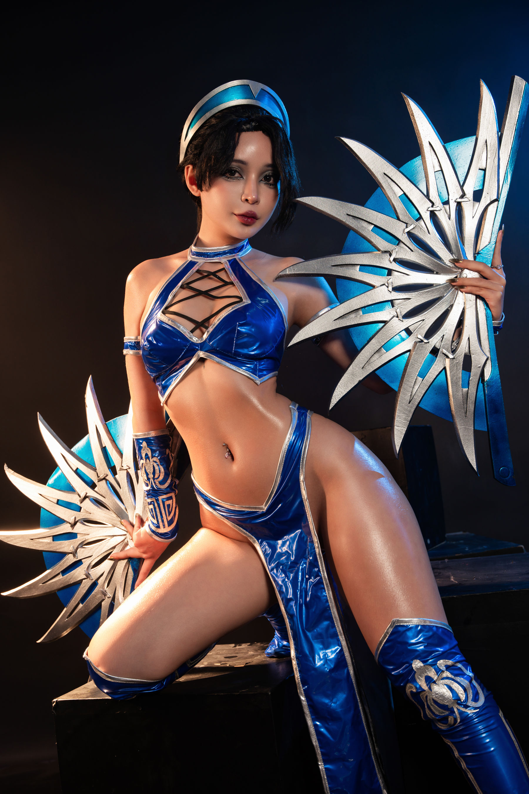 Umeko J - cosplay Kitana Mortal Kombat