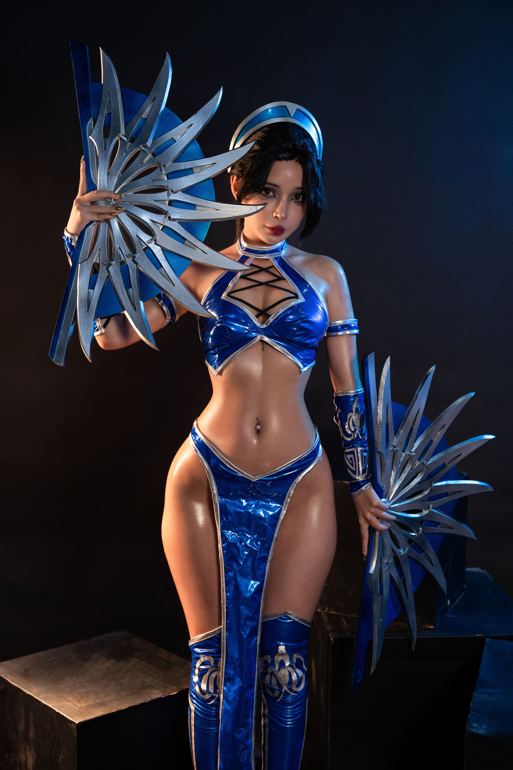 Umeko J - cosplay Kitana Mortal Kombat