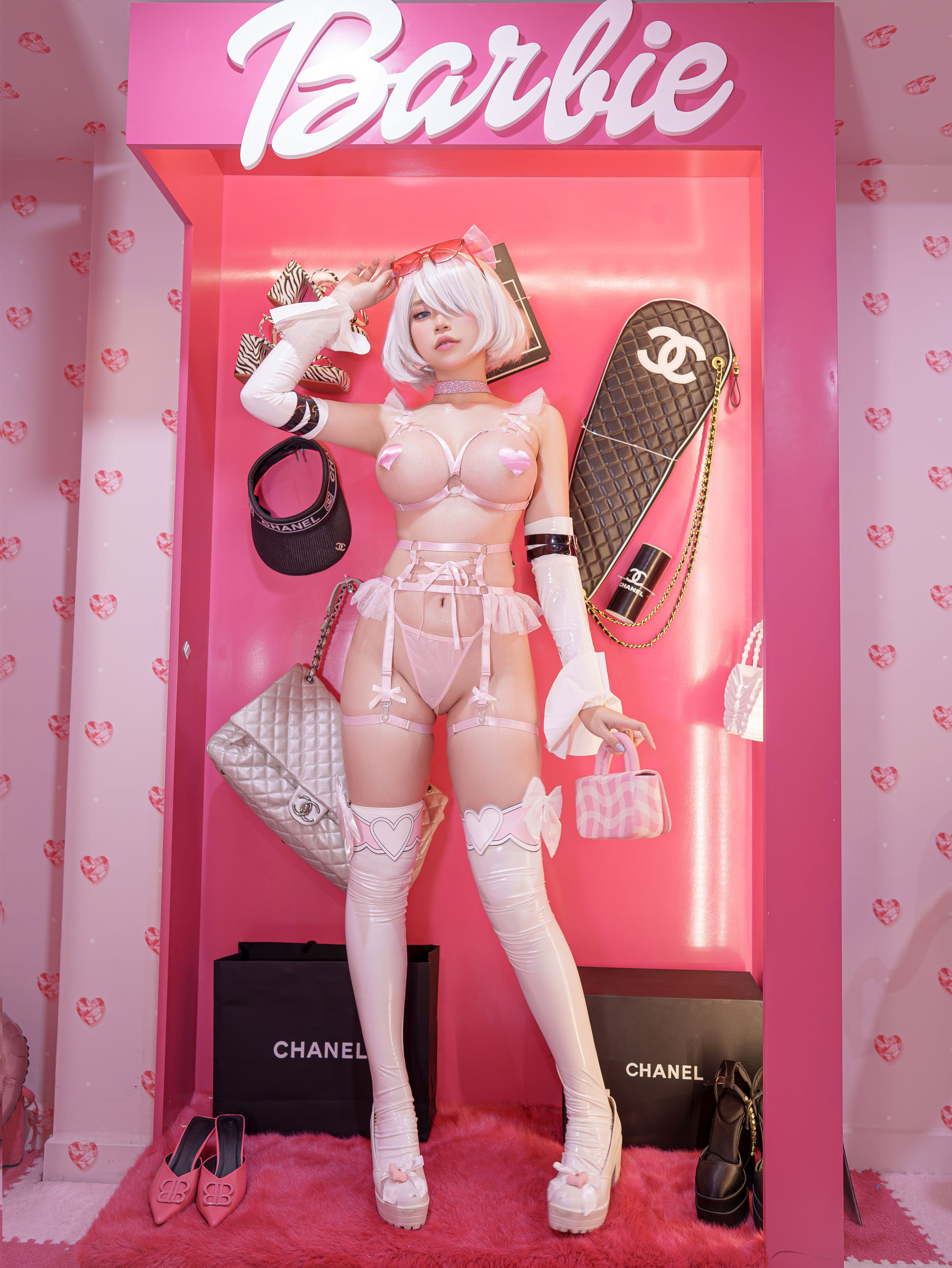 ZinieQ - 2B Barbie