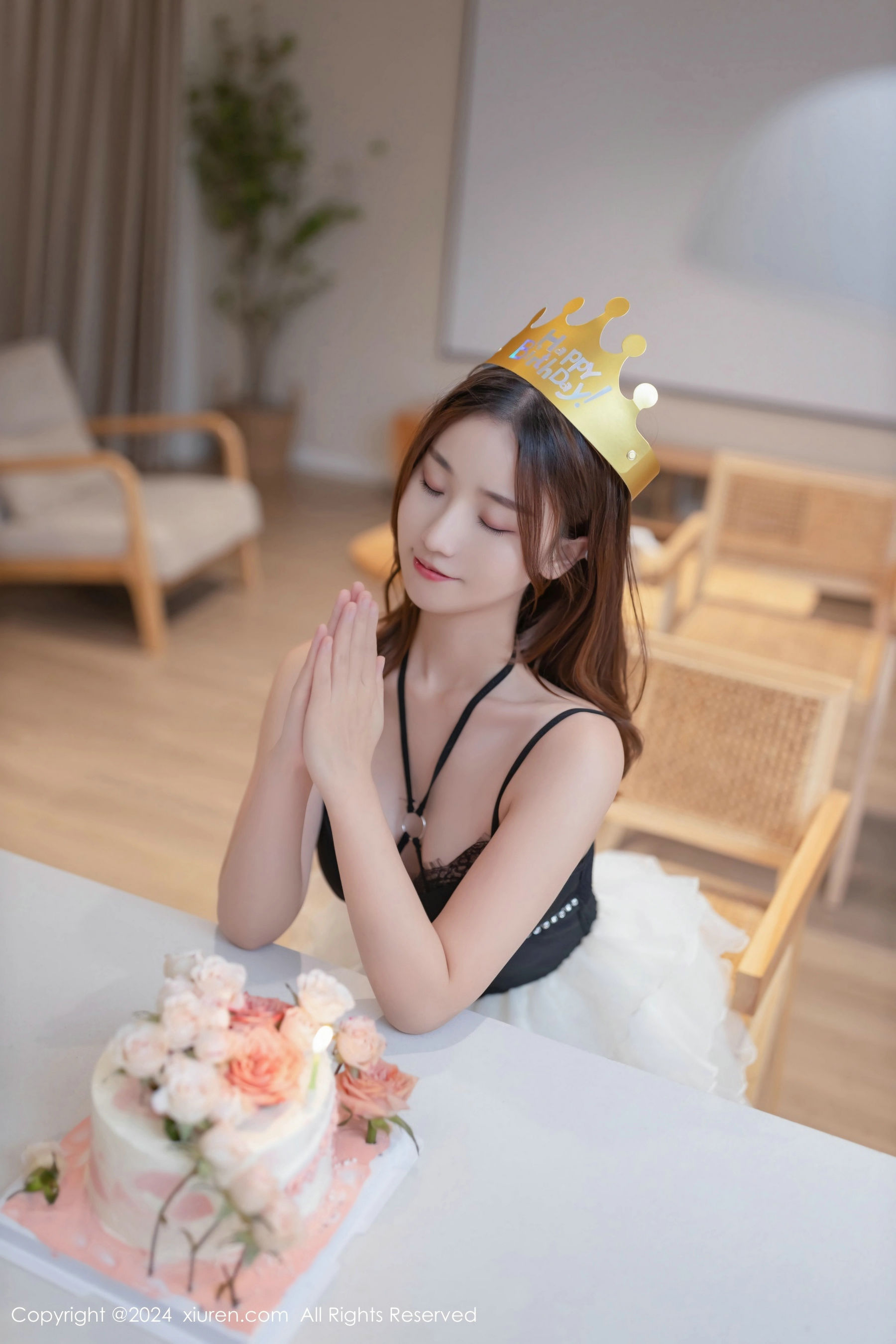 [秀人XiuRen] 2024.04.16 No.8398 杏子Yada