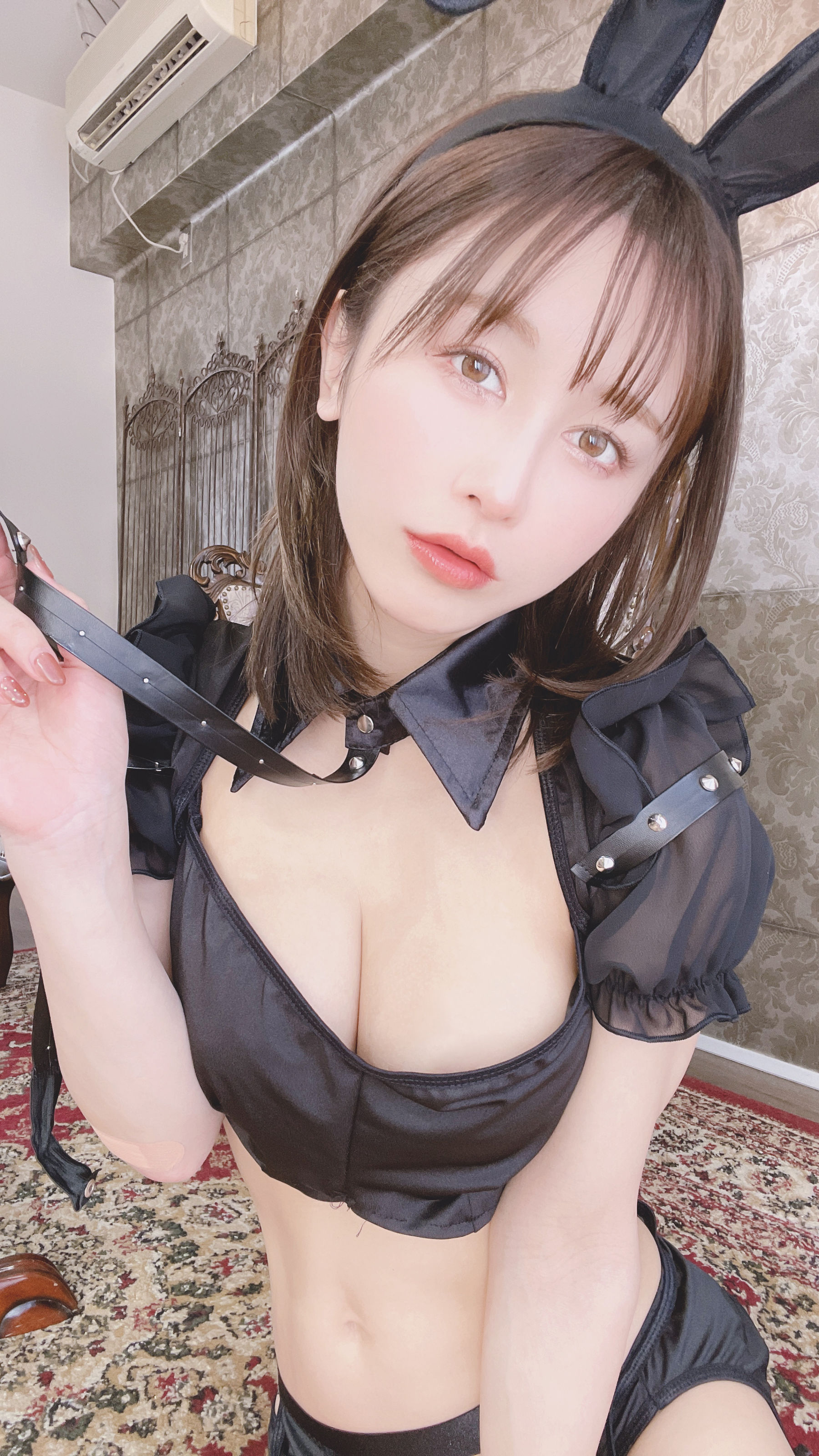 いくみ – (193iKkyu3) [Fantia] 2023年04月 Bare Ass Bunny