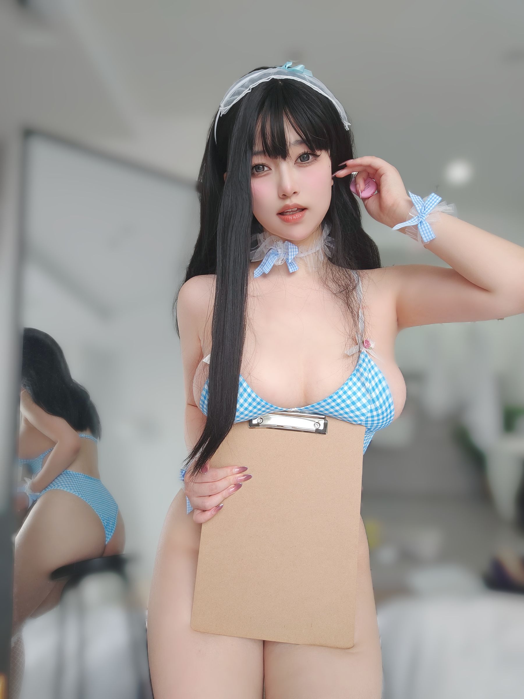女主K - 蓝色泳装女仆