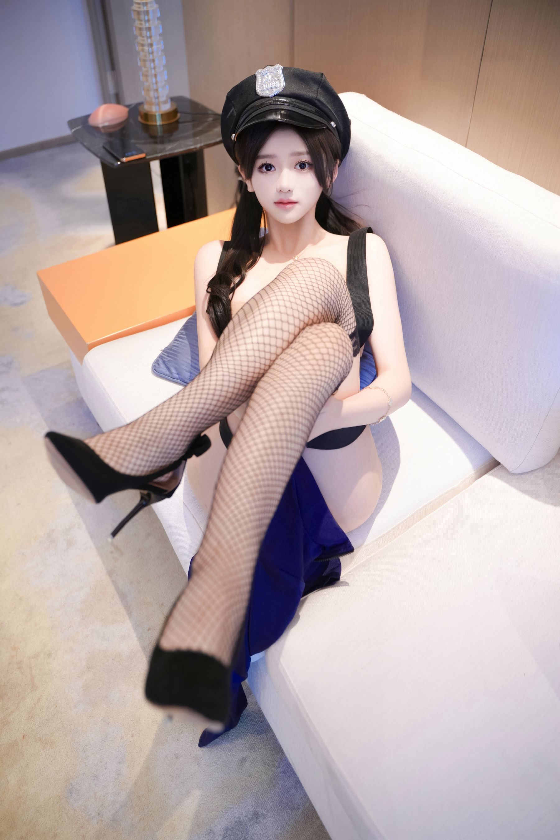 奶茶味的包子 - 女警制服