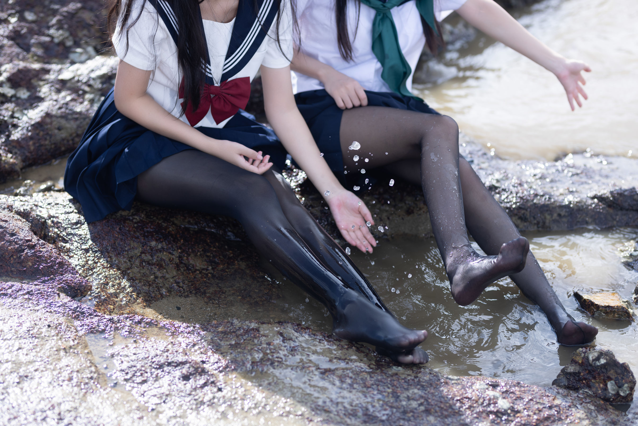 微博人气Coser 不呆猫&三無人型 - 水手服百合黑丝