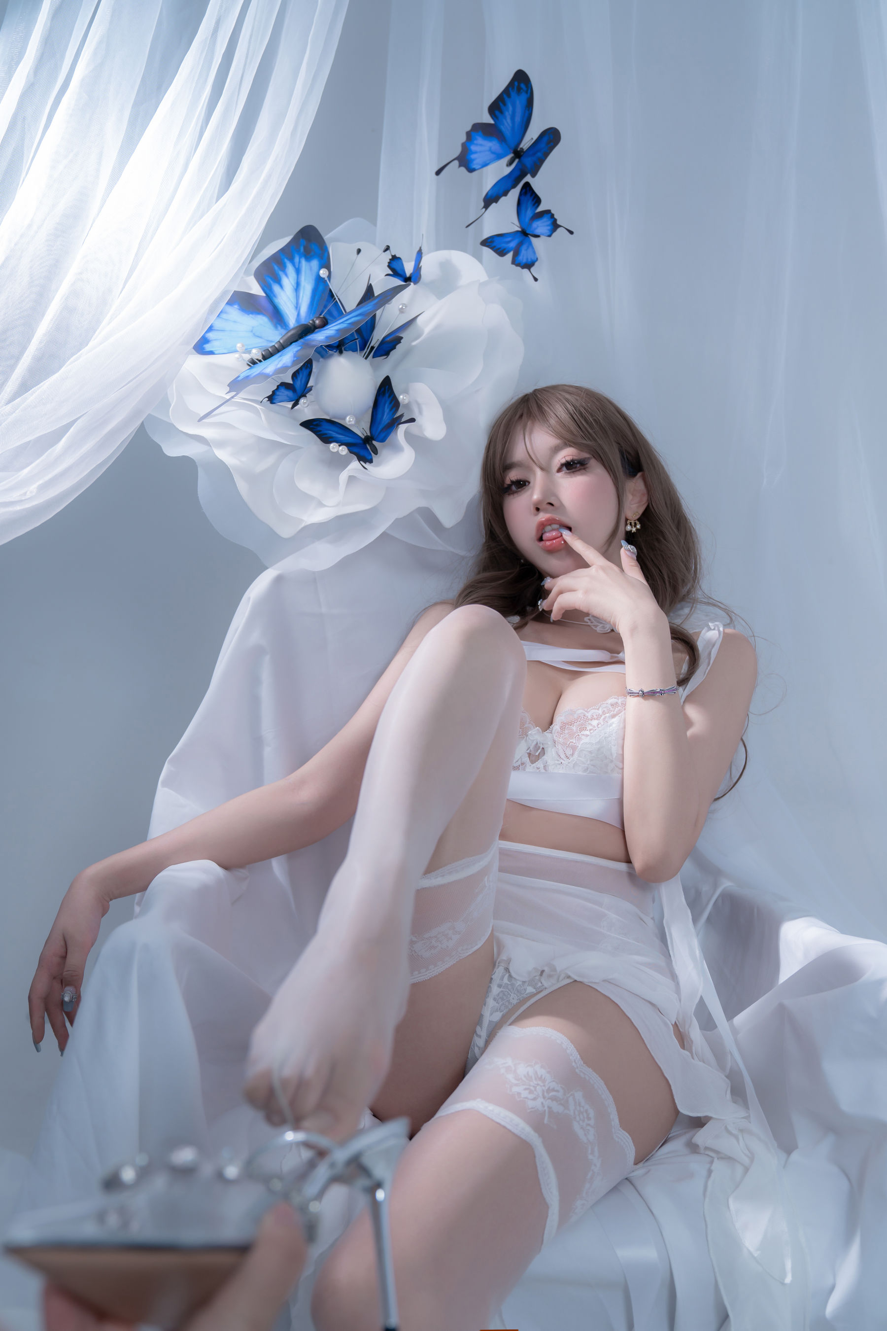 斗鱼 米线线sama 写真 - 电子蝴蝶