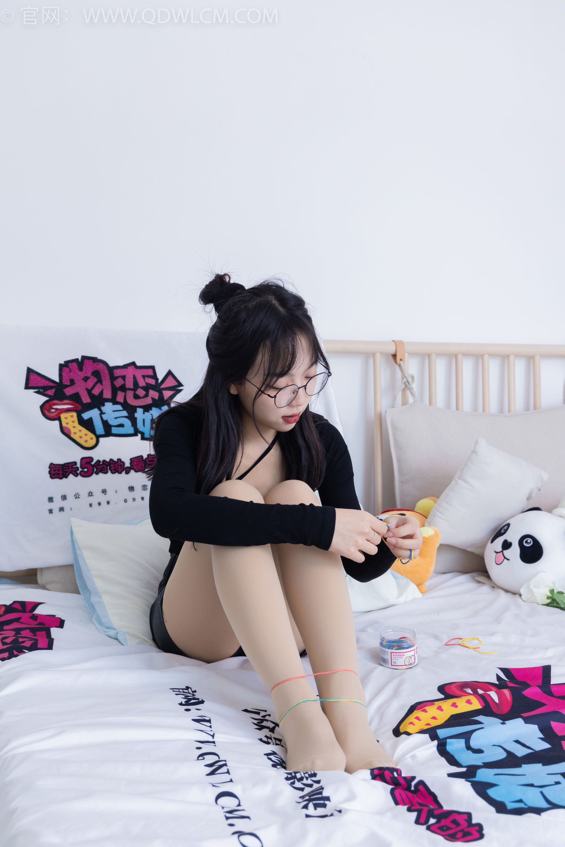 物恋传媒 No.1886 纱纱 -乌鸦飞吧