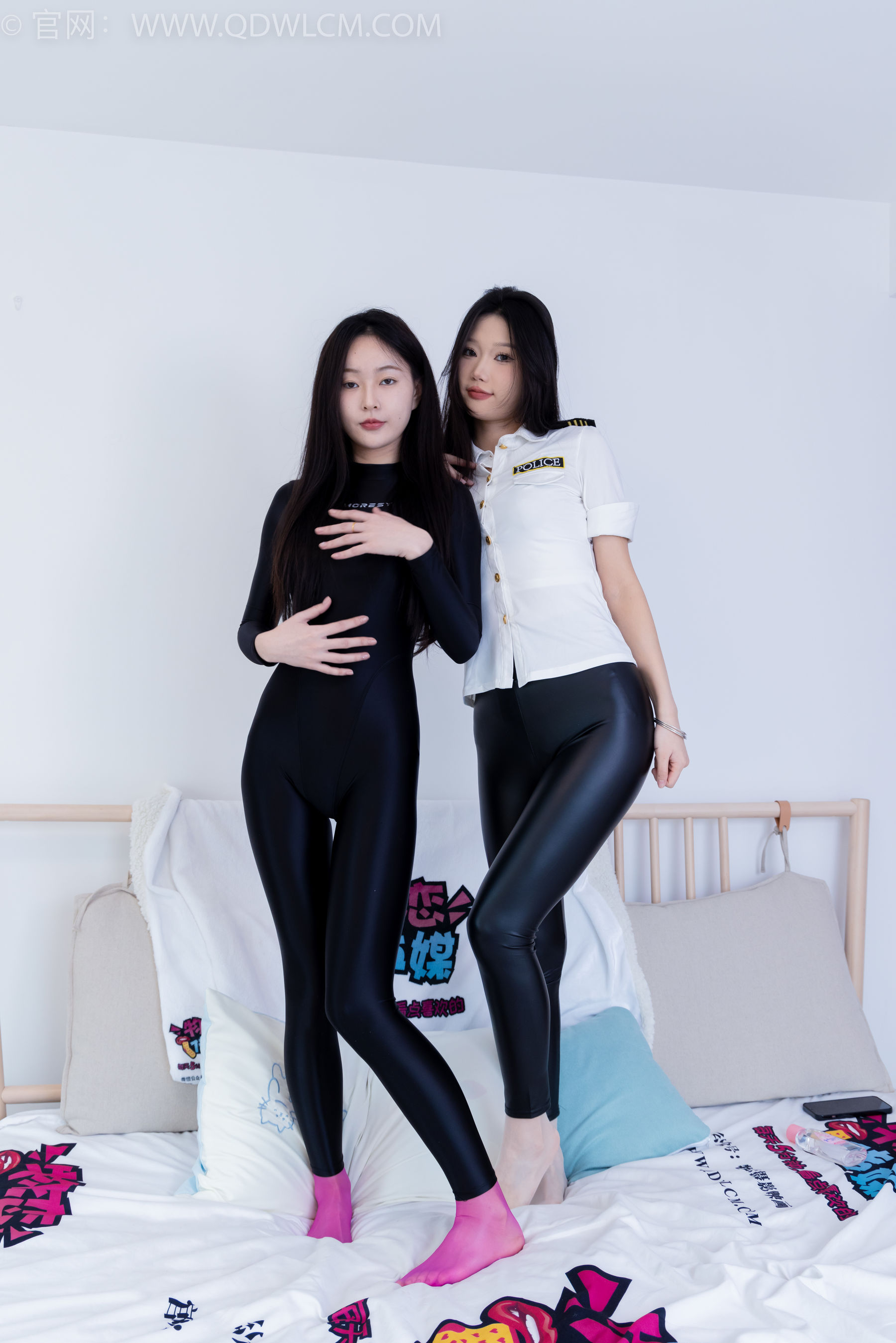 物恋传媒 No.1887 小竹&美兔 -黑白分明