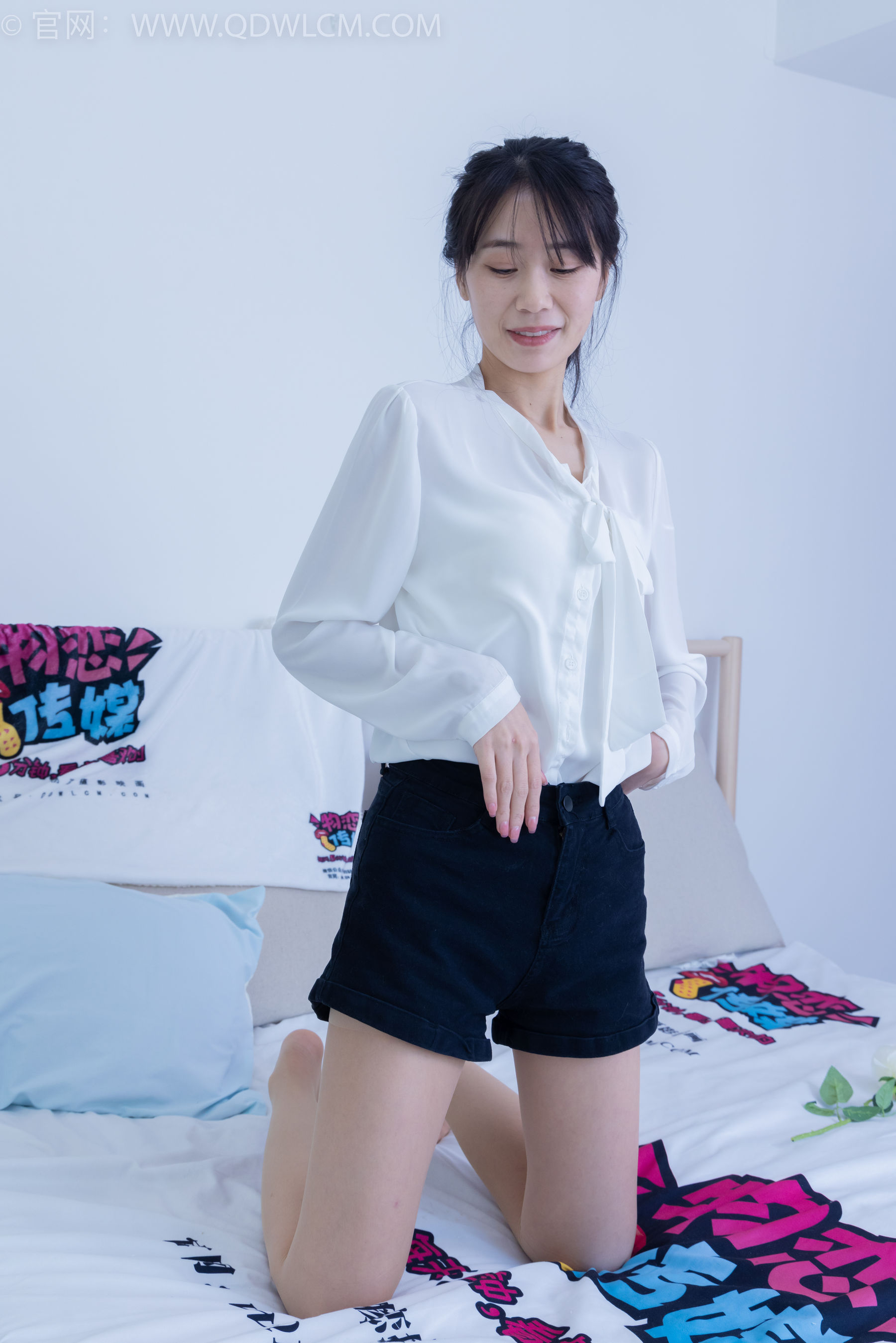 物恋传媒 No.1904 菜菜 -荆棘公主