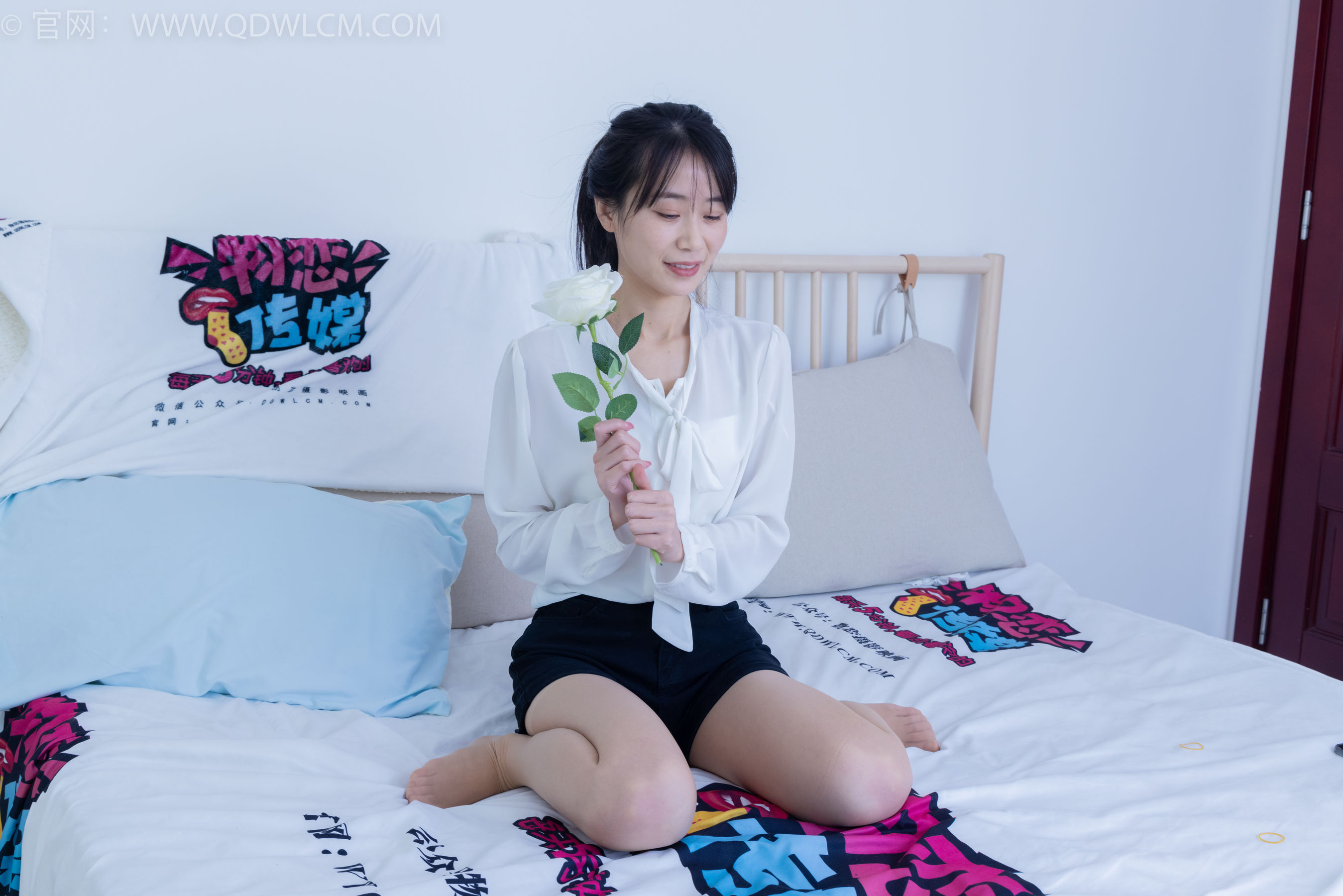 物恋传媒 No.1904 菜菜 -荆棘公主