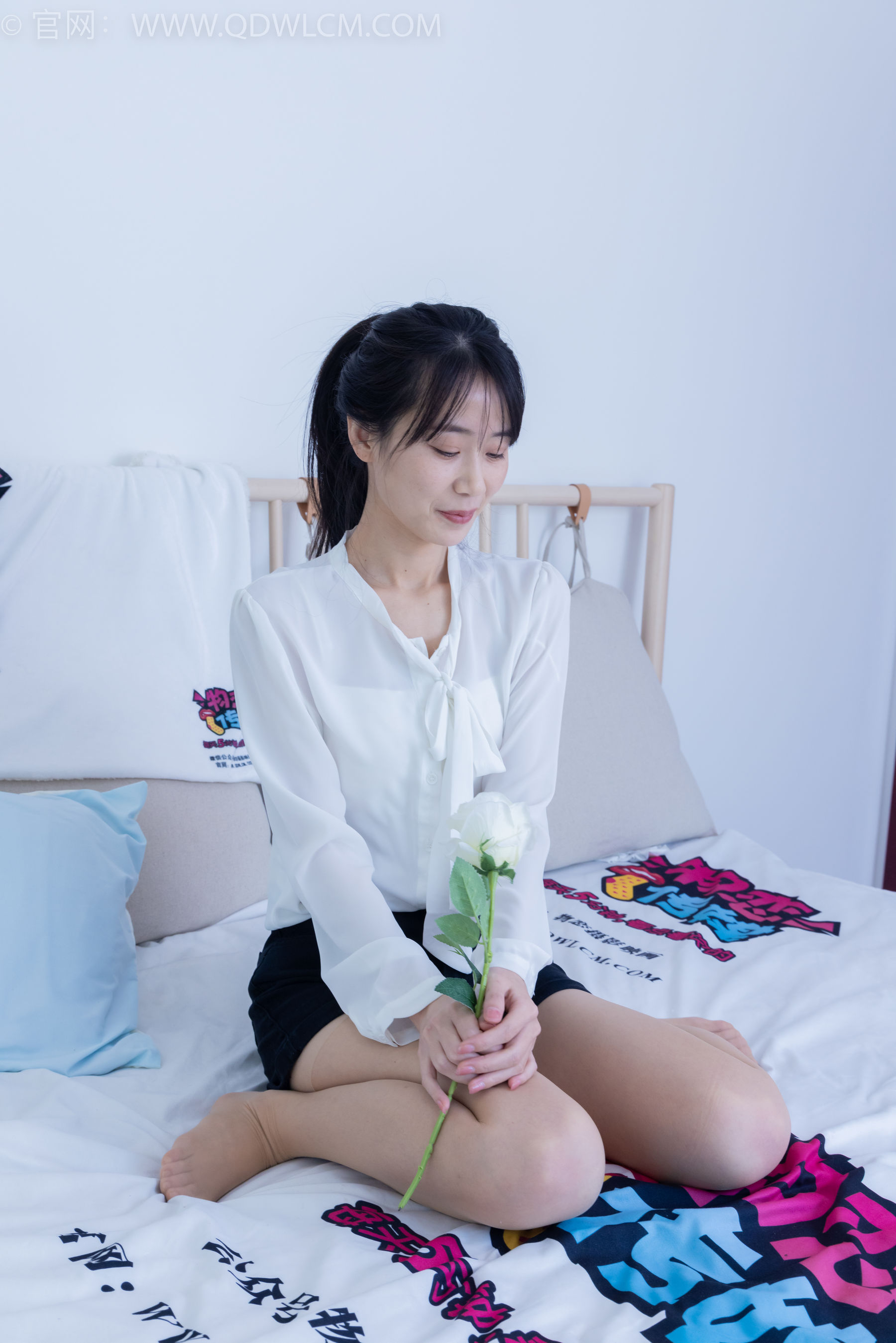 物恋传媒 No.1904 菜菜 -荆棘公主