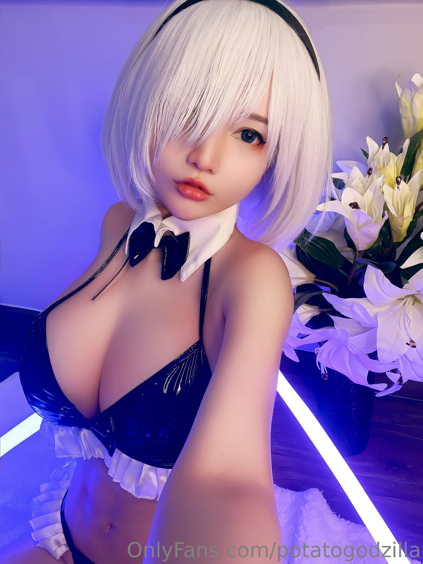 Coser小姐姐 Potato Godzilla - 2B Maid Bikini