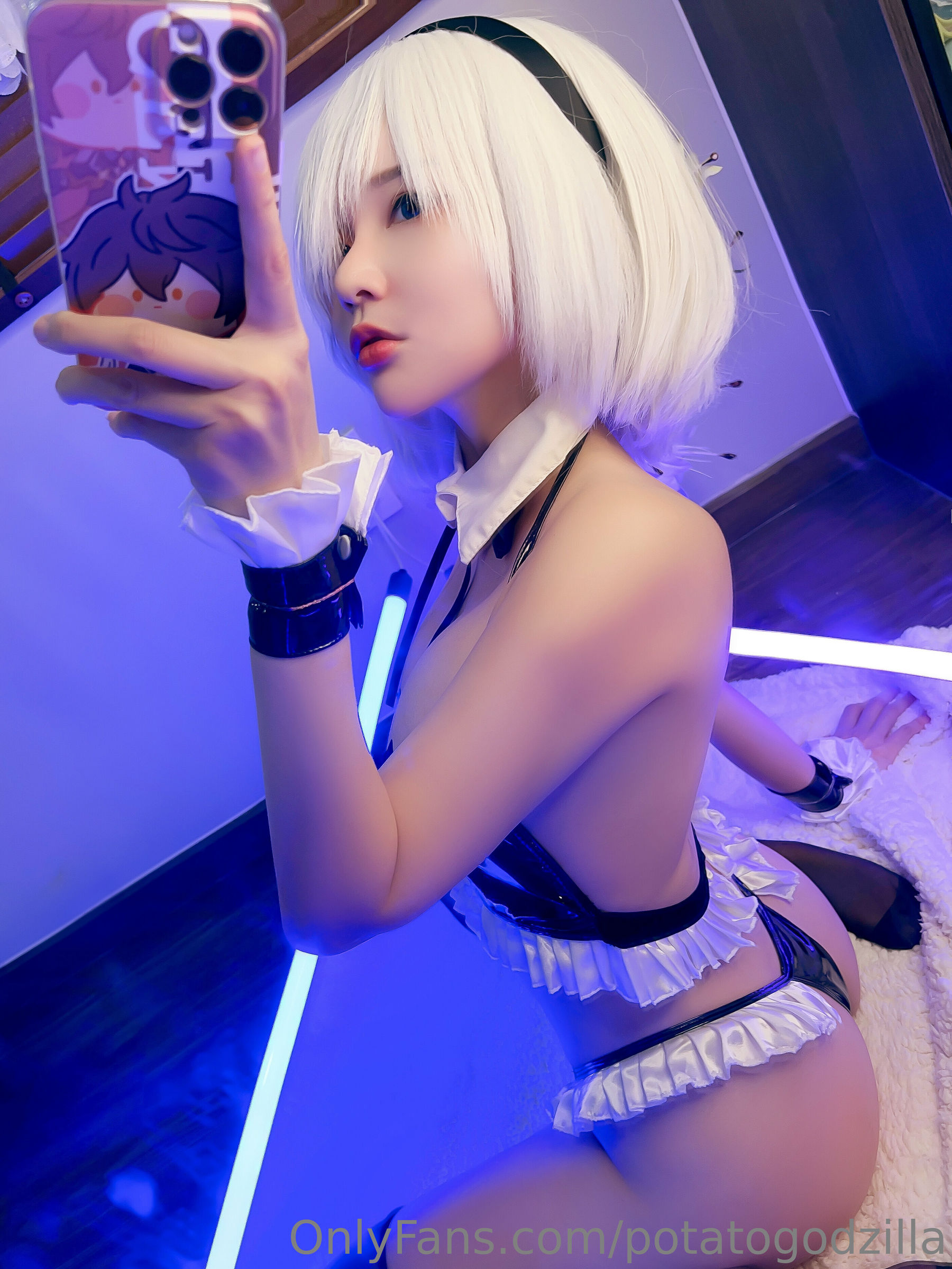Coser小姐姐 Potato Godzilla - 2B Maid Bikini