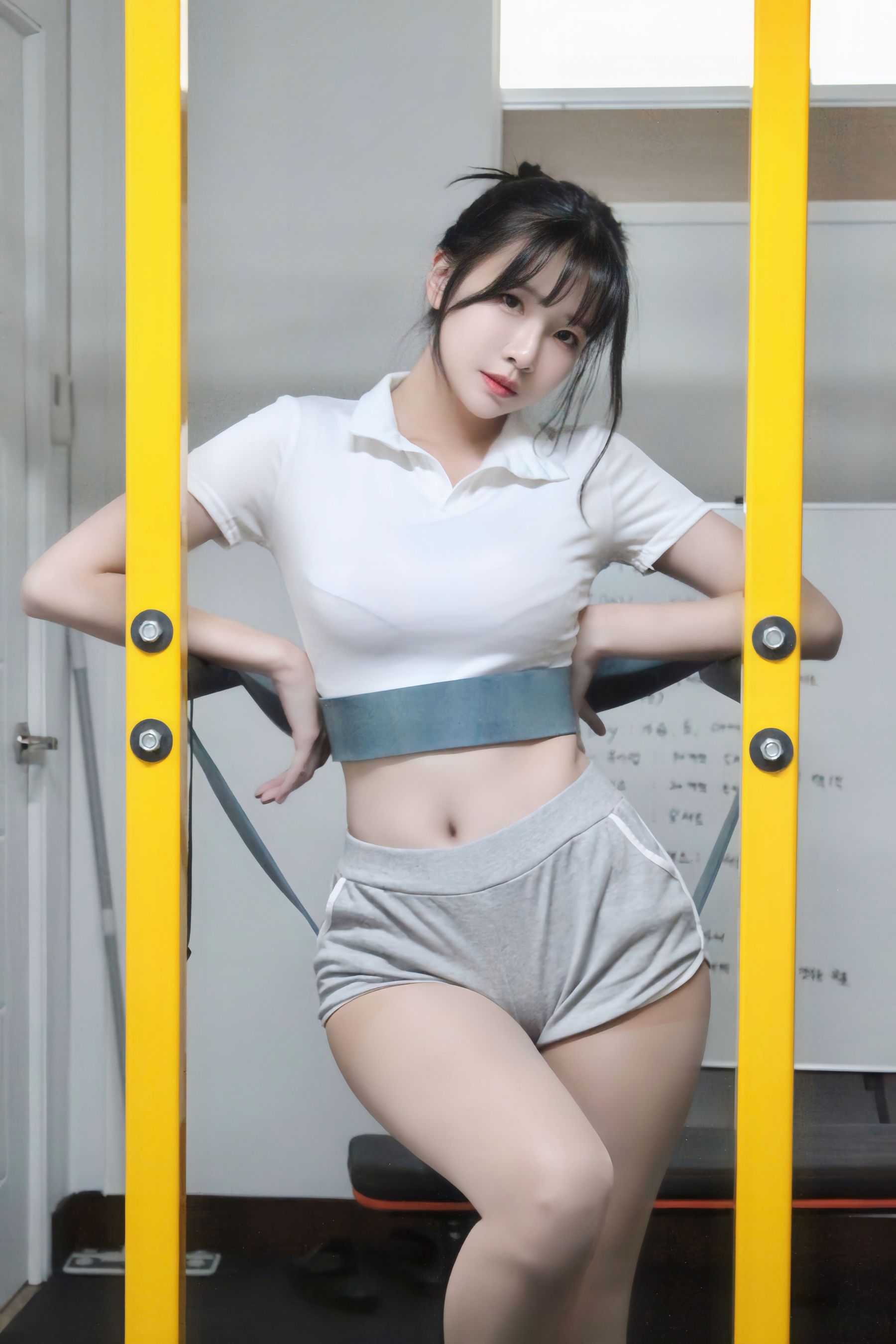 Ahrin - Likey Web Pictorial Concept 1