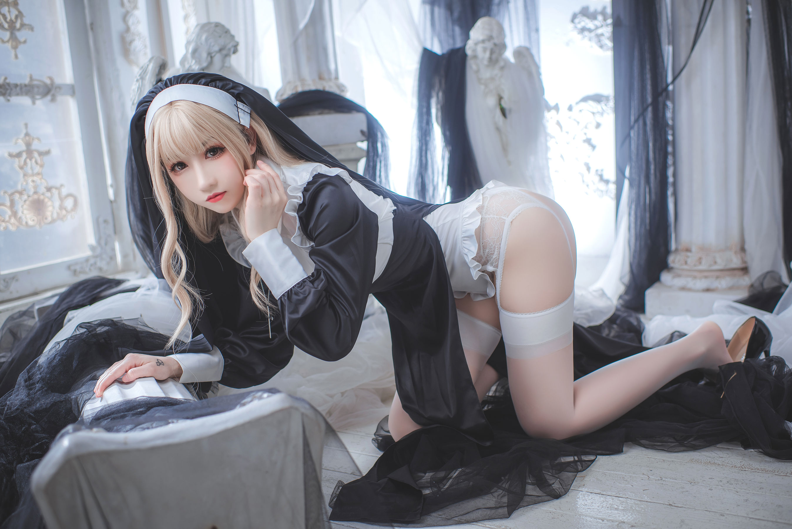 Coser 衣衣 - 修女
