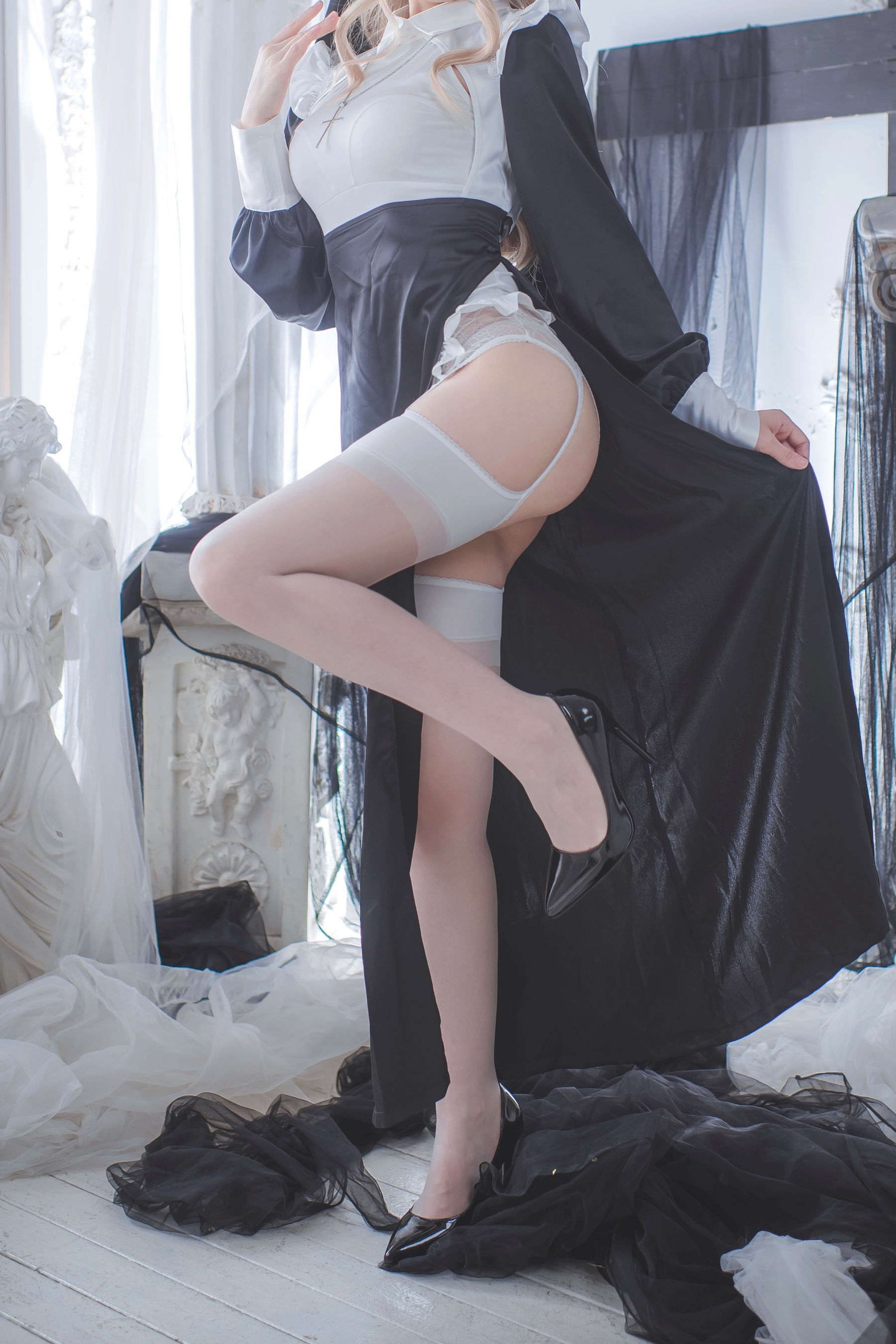 Coser 衣衣 - 修女