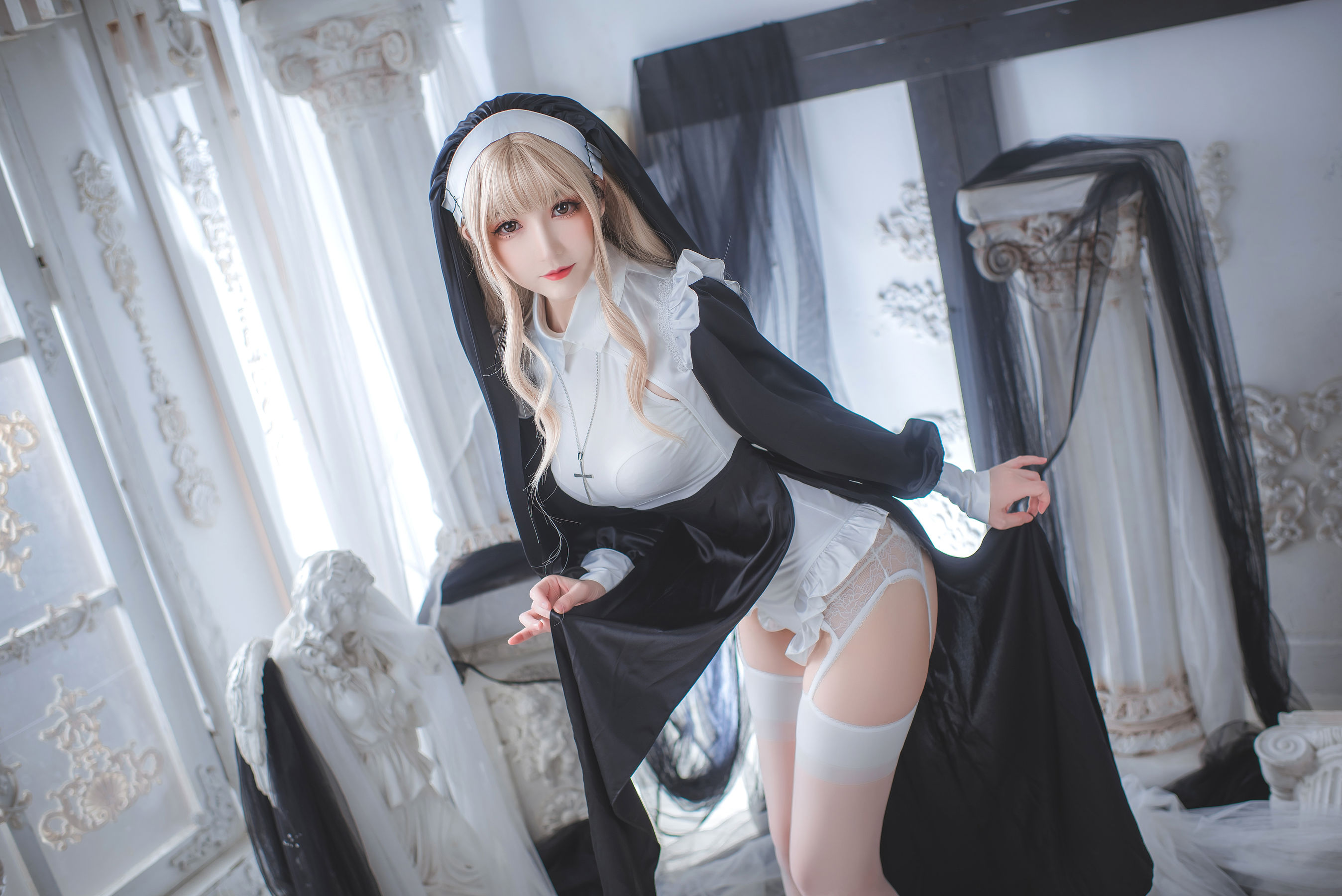 Coser 衣衣 - 修女
