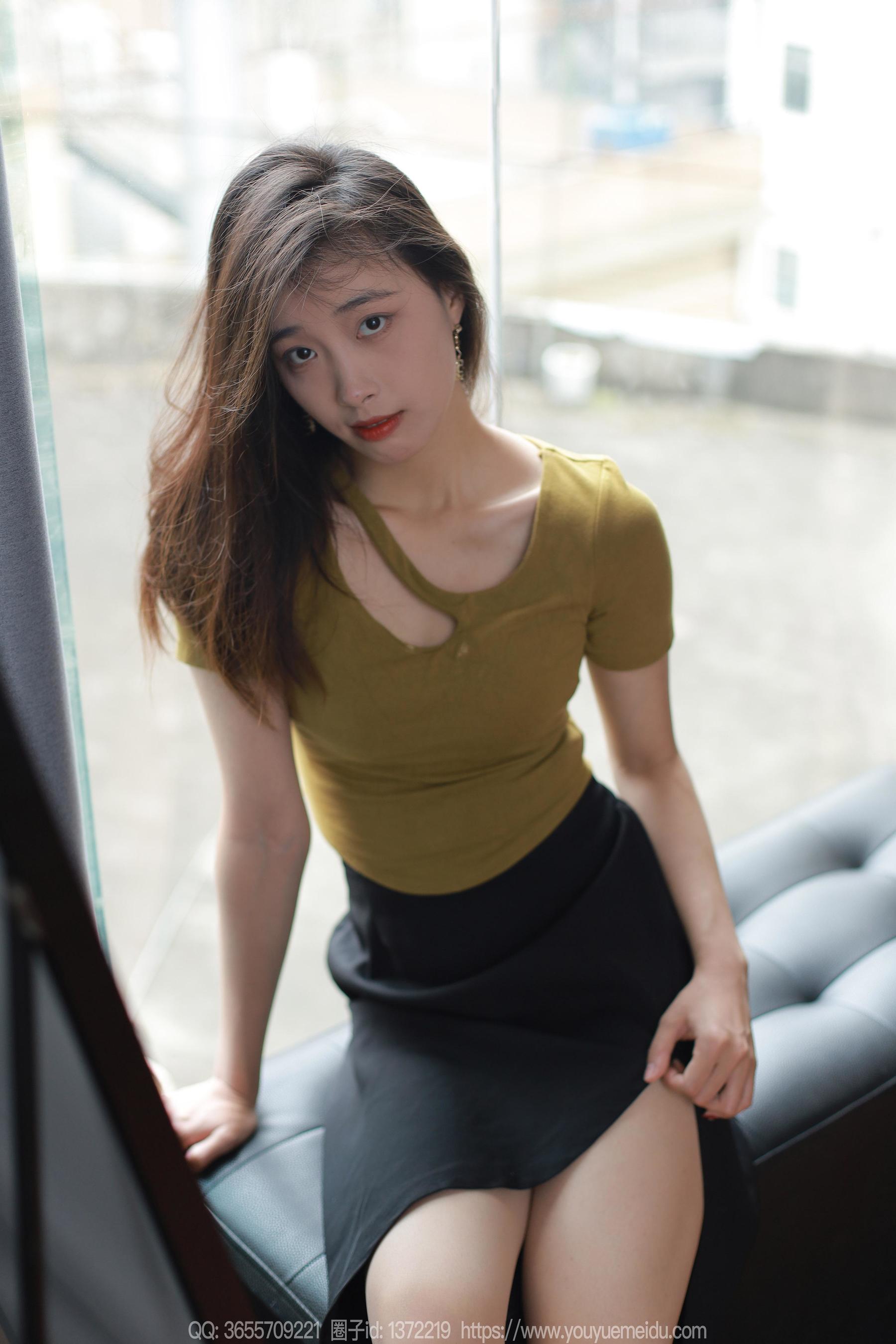 IESS异思趣向 - 模特： 小九 《高叉长裙》
