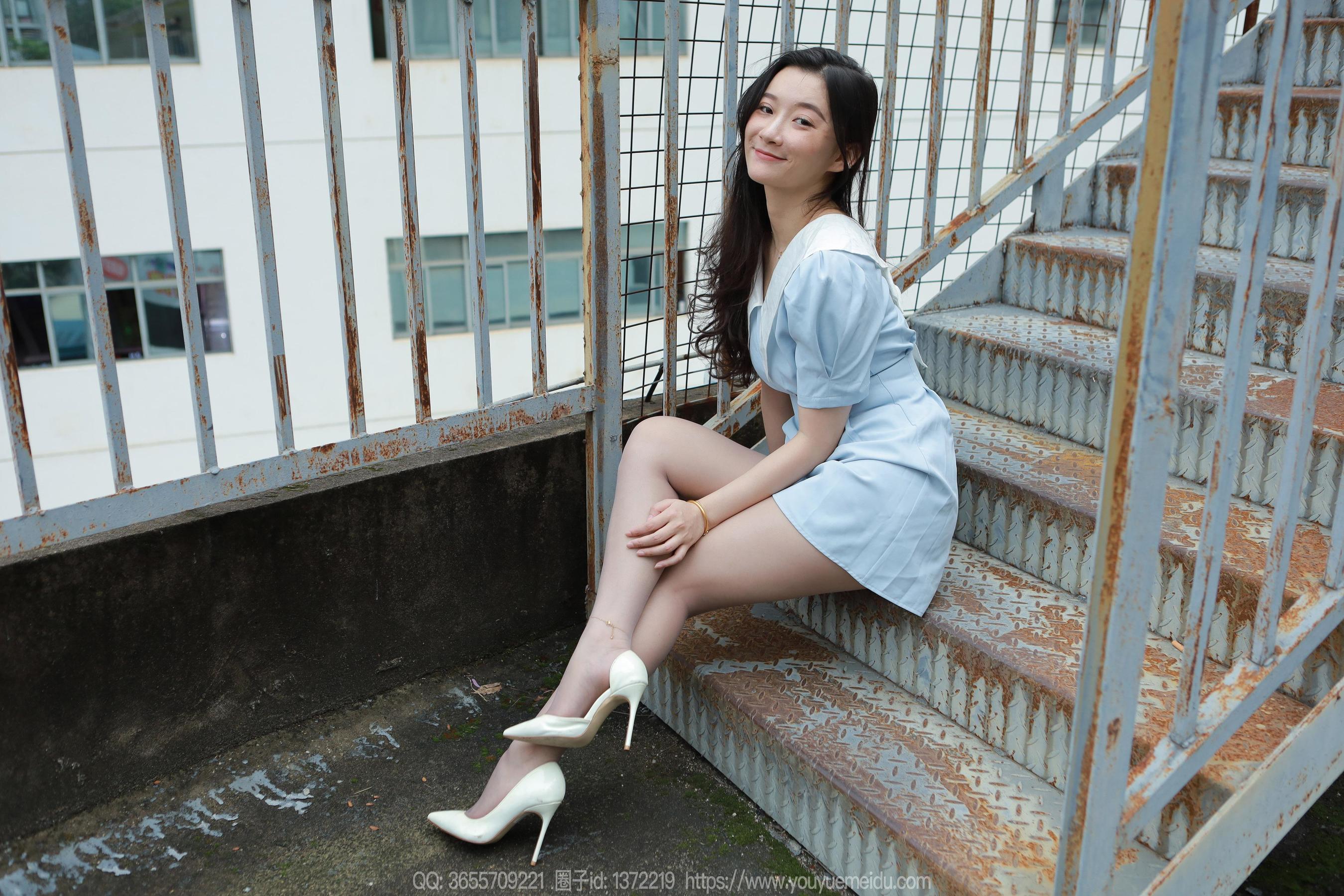 IESS异思趣向 - 模特： 秋秋 《蓝裙甜妹》