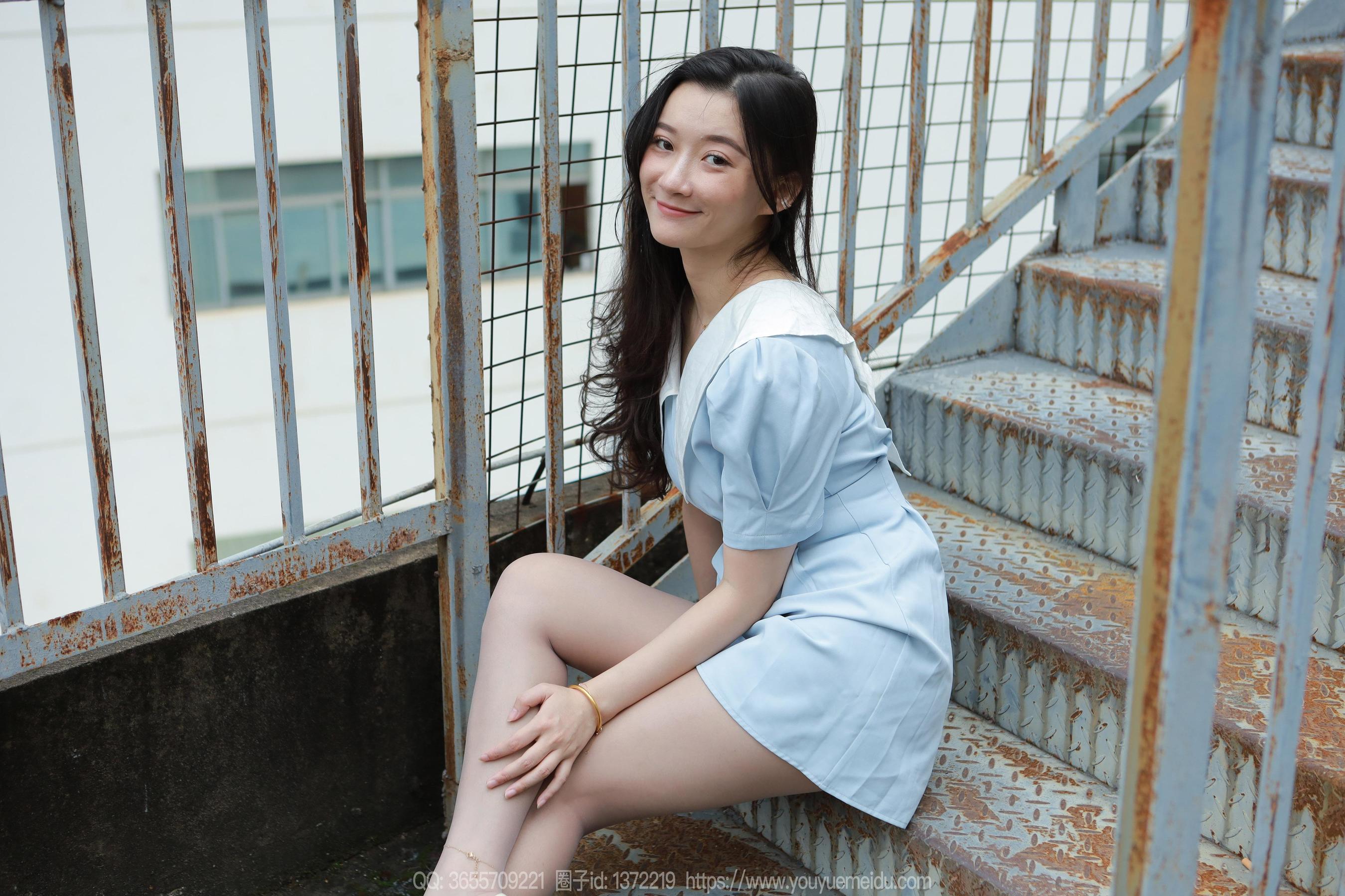 IESS异思趣向 - 模特： 秋秋 《蓝裙甜妹》
