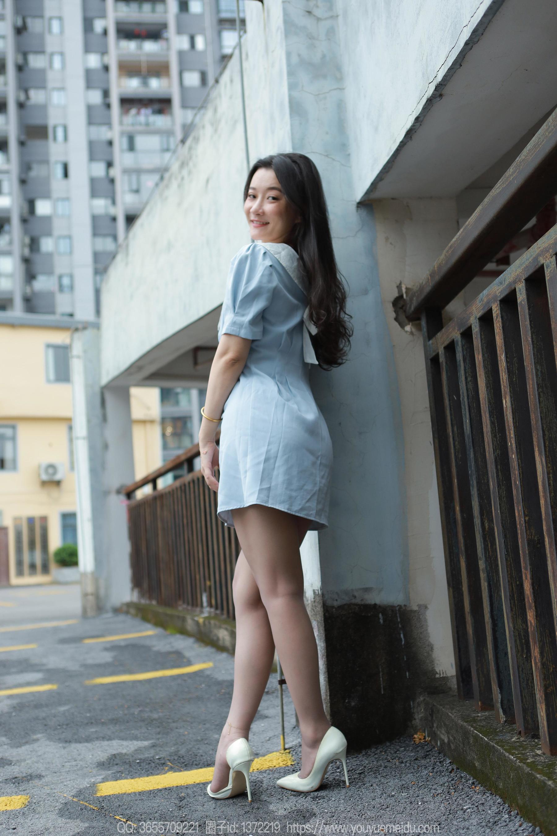 IESS异思趣向 - 模特： 秋秋 《蓝裙甜妹》