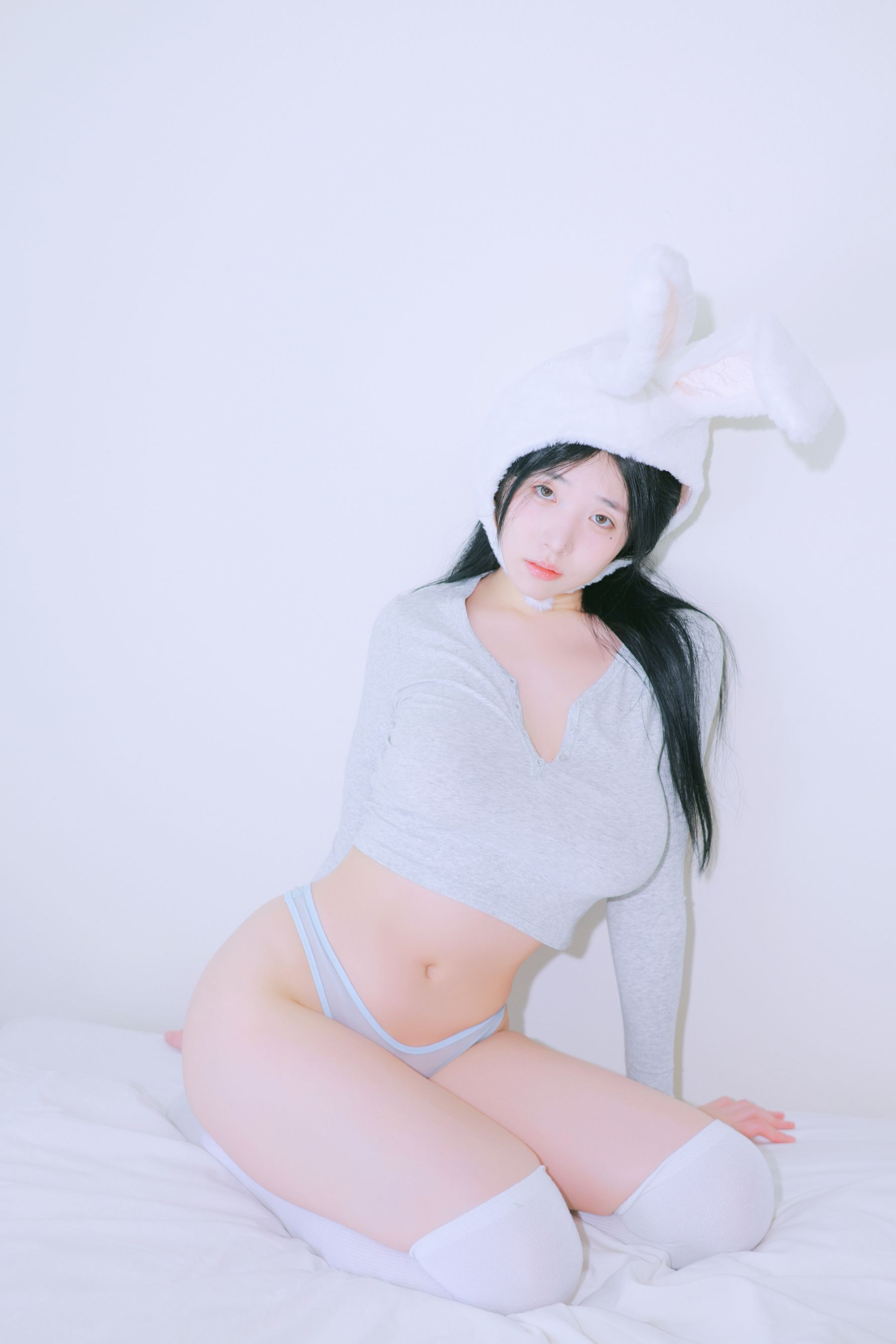 Yeonwoo - Terrace