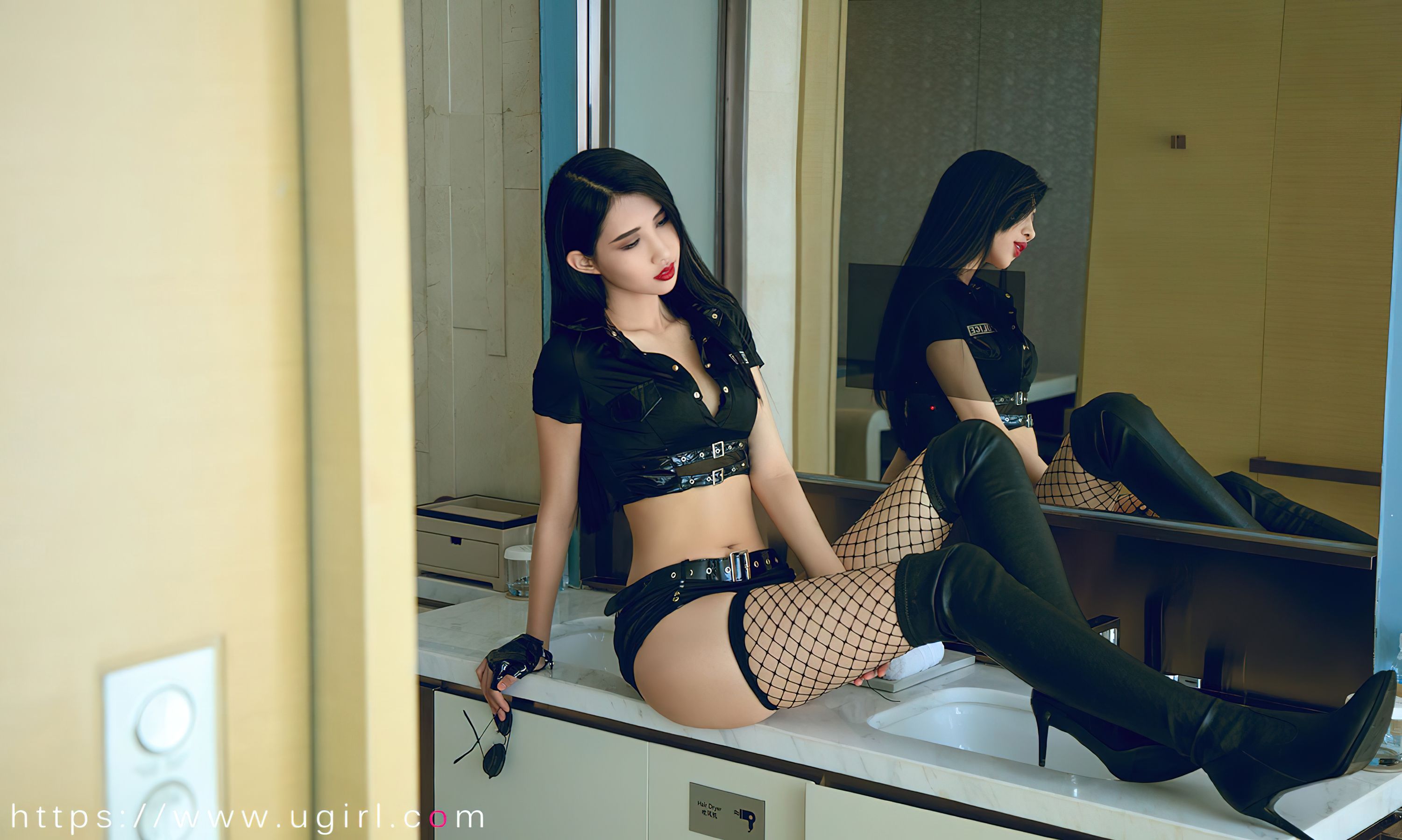 [Ugirls]爱尤物 No.2816 坠入 葛征