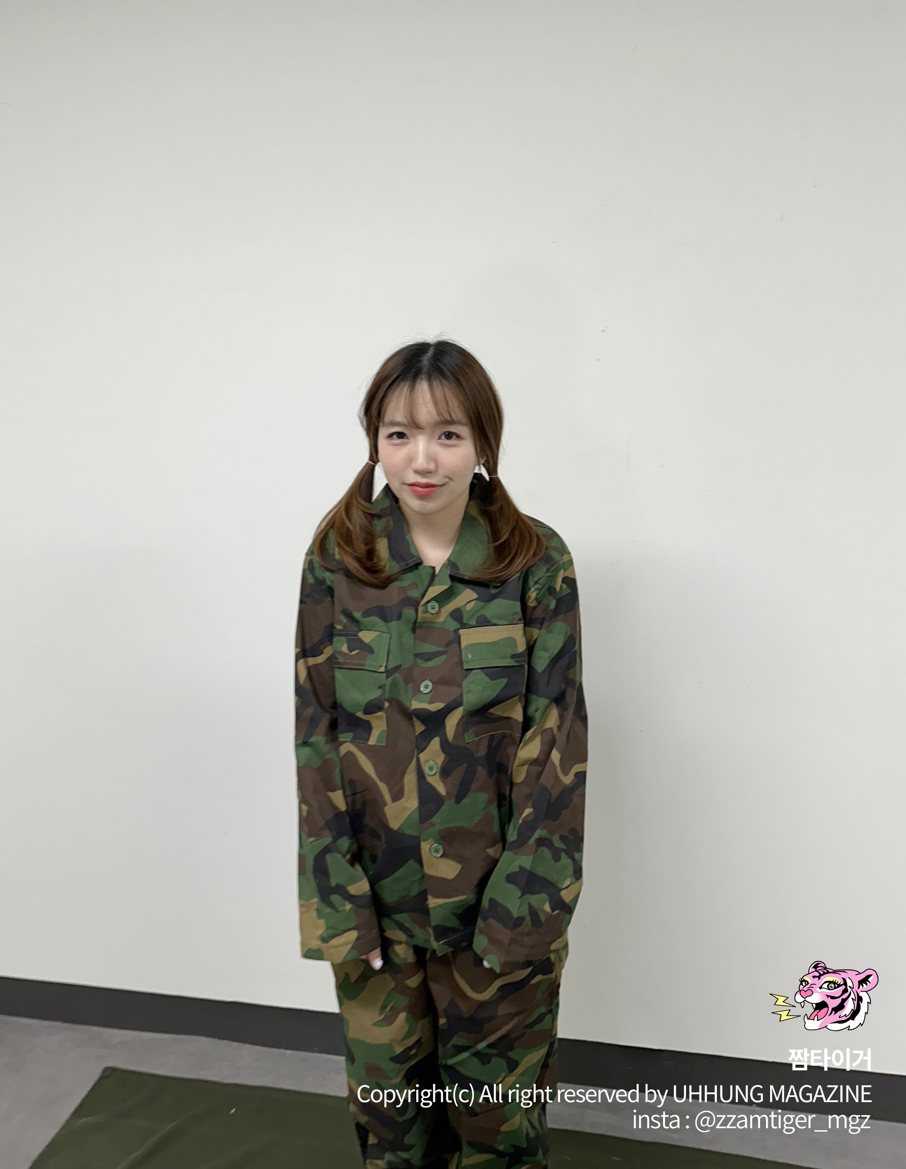 [UHHUNG MAGAZINE] Yoonbly - Millitary