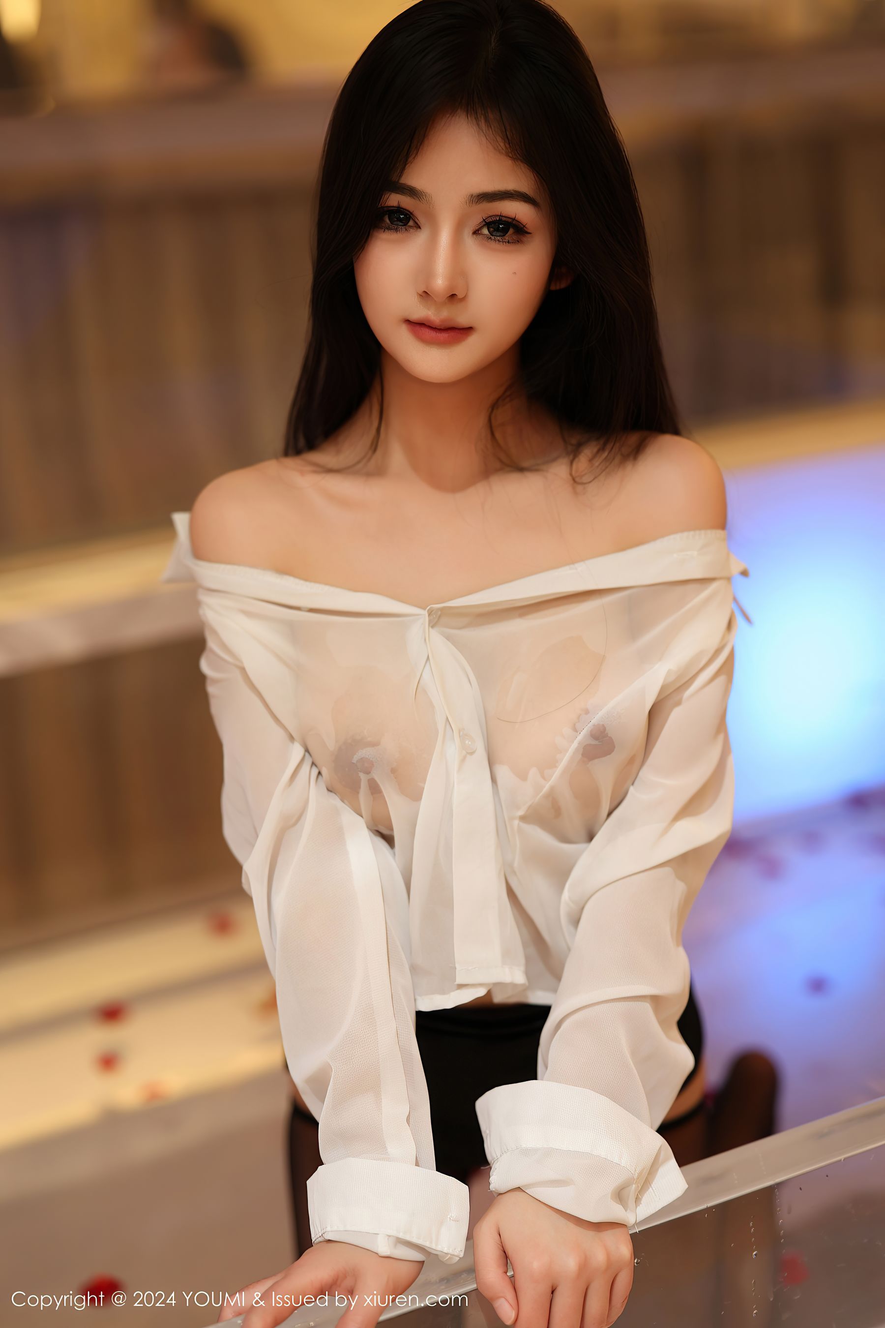 [YouMi]尤蜜荟 2024.04.12 Vol.1050 谭小灵