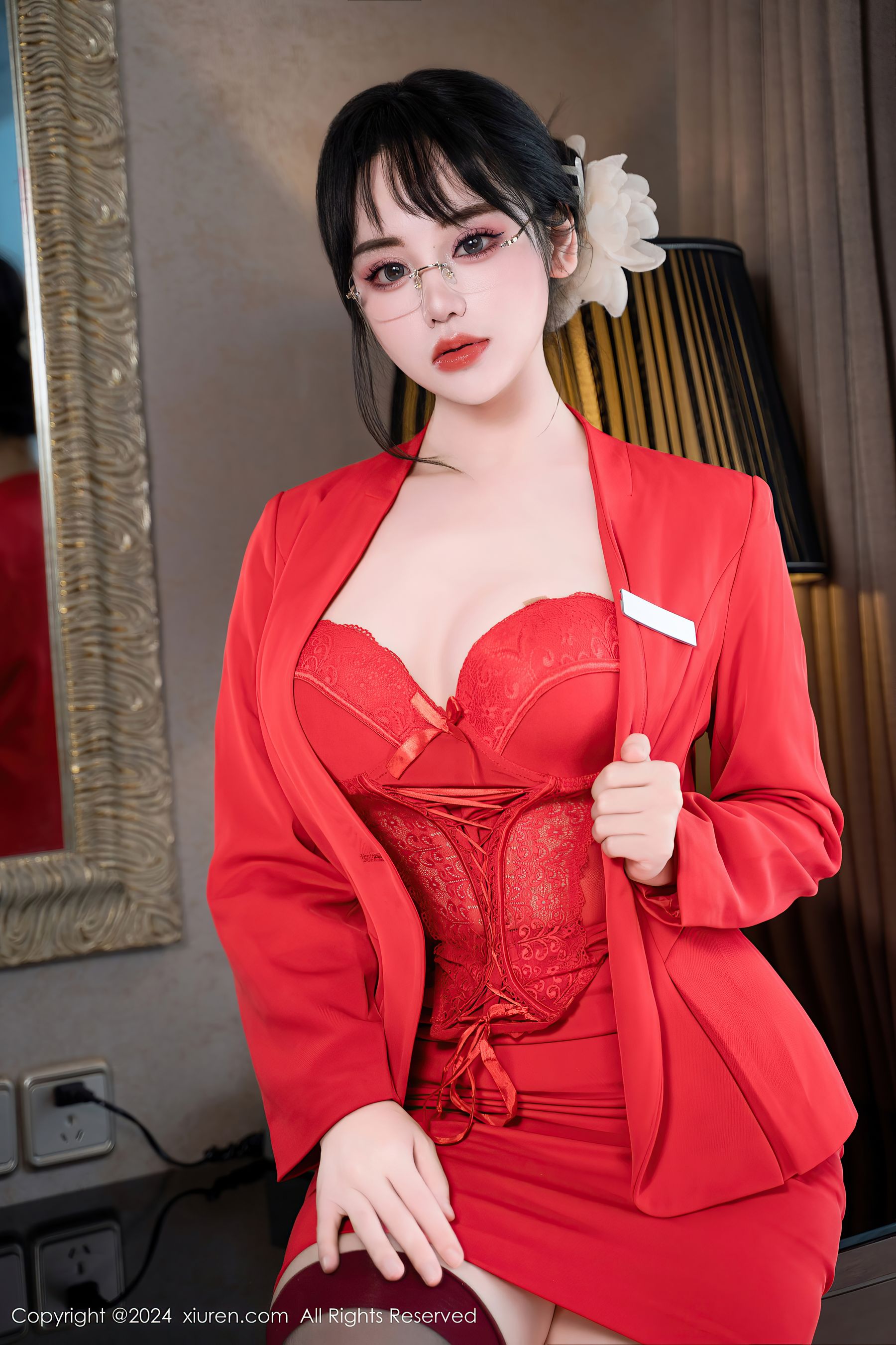 [秀人XiuRen] 2024.04.09 No.8360 汐汐爱吃草莓