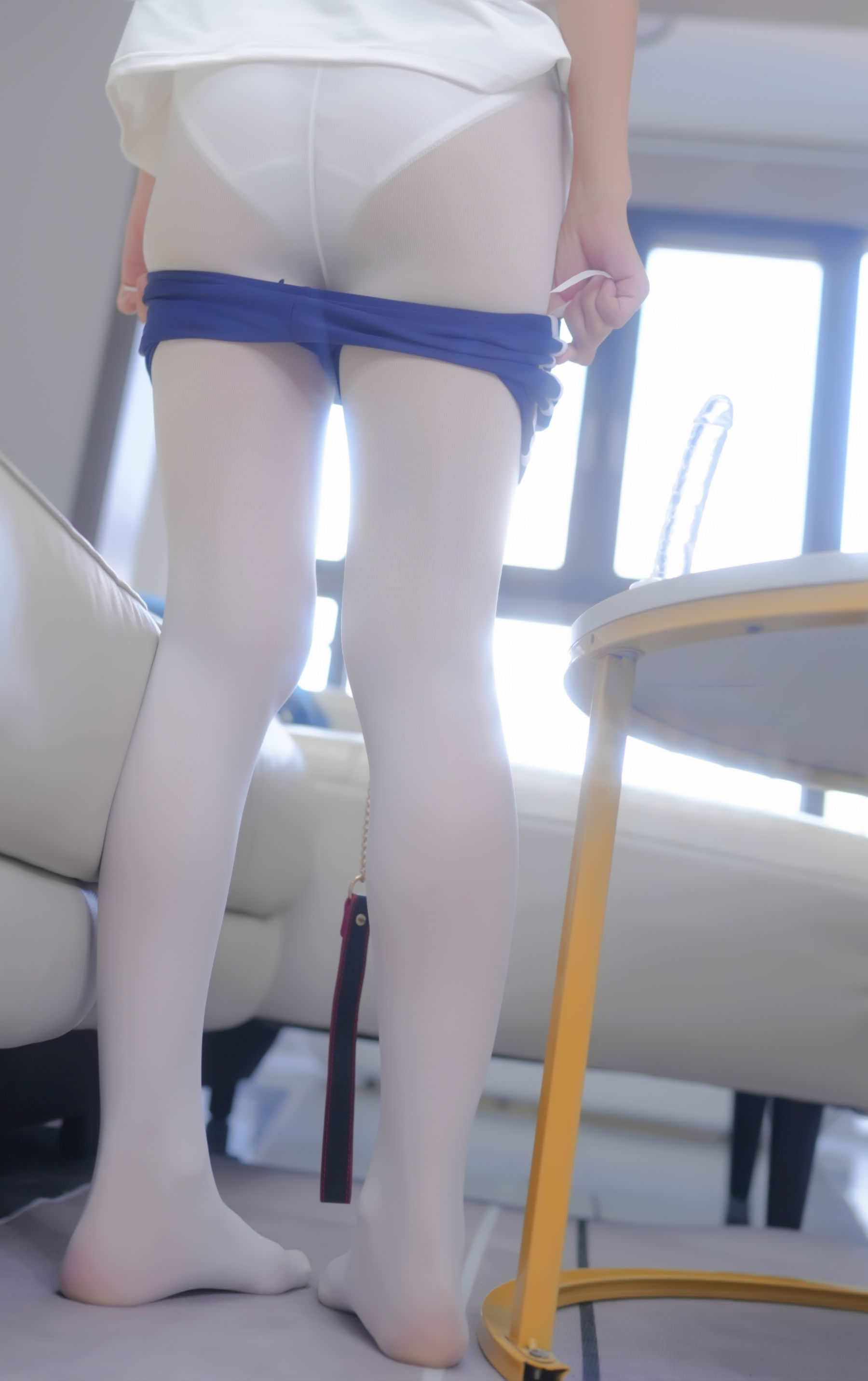 [紧急企划] 内部定制 小婕 校服白丝