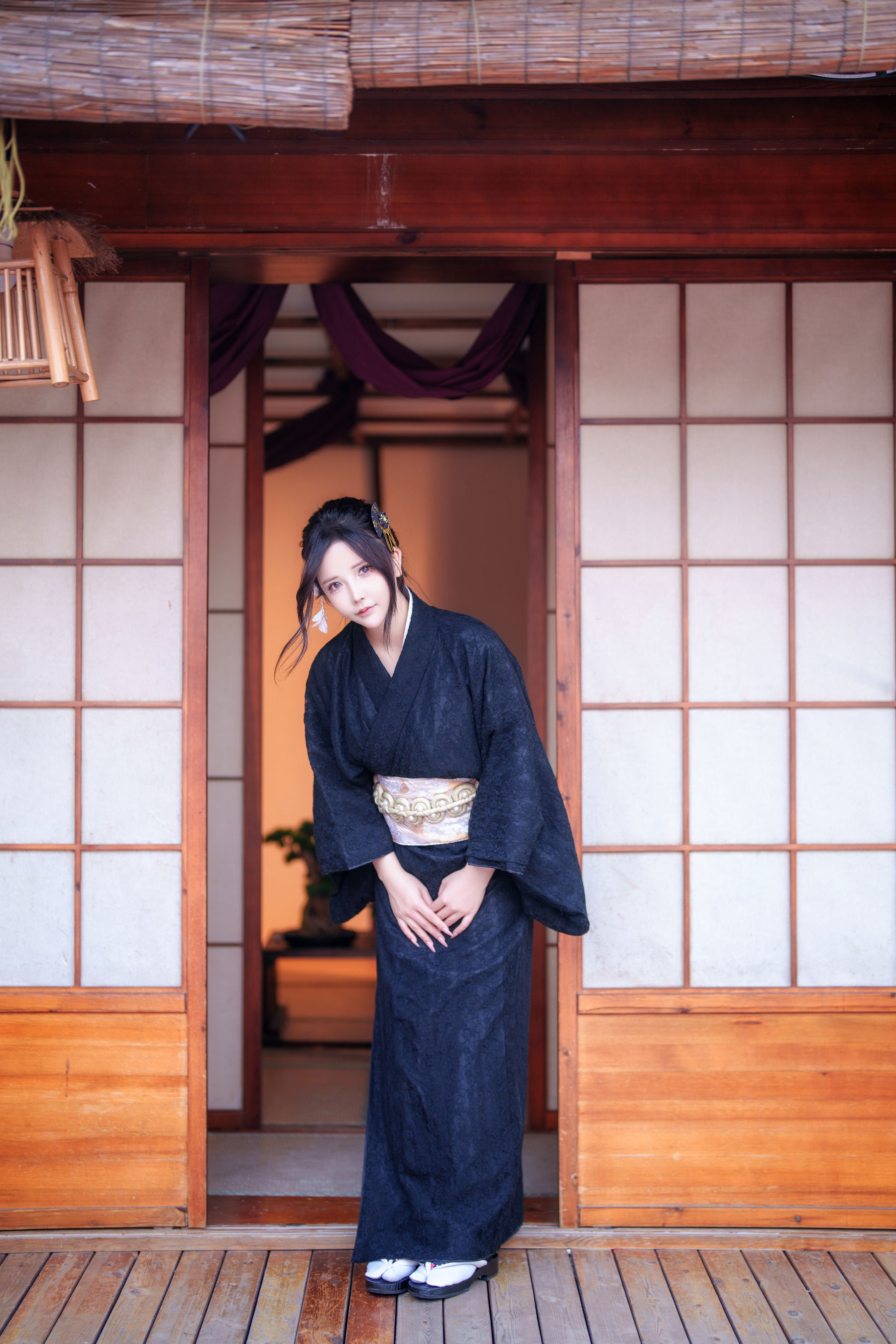 二次元妹子 抱走莫子 aa - 未亡人太太