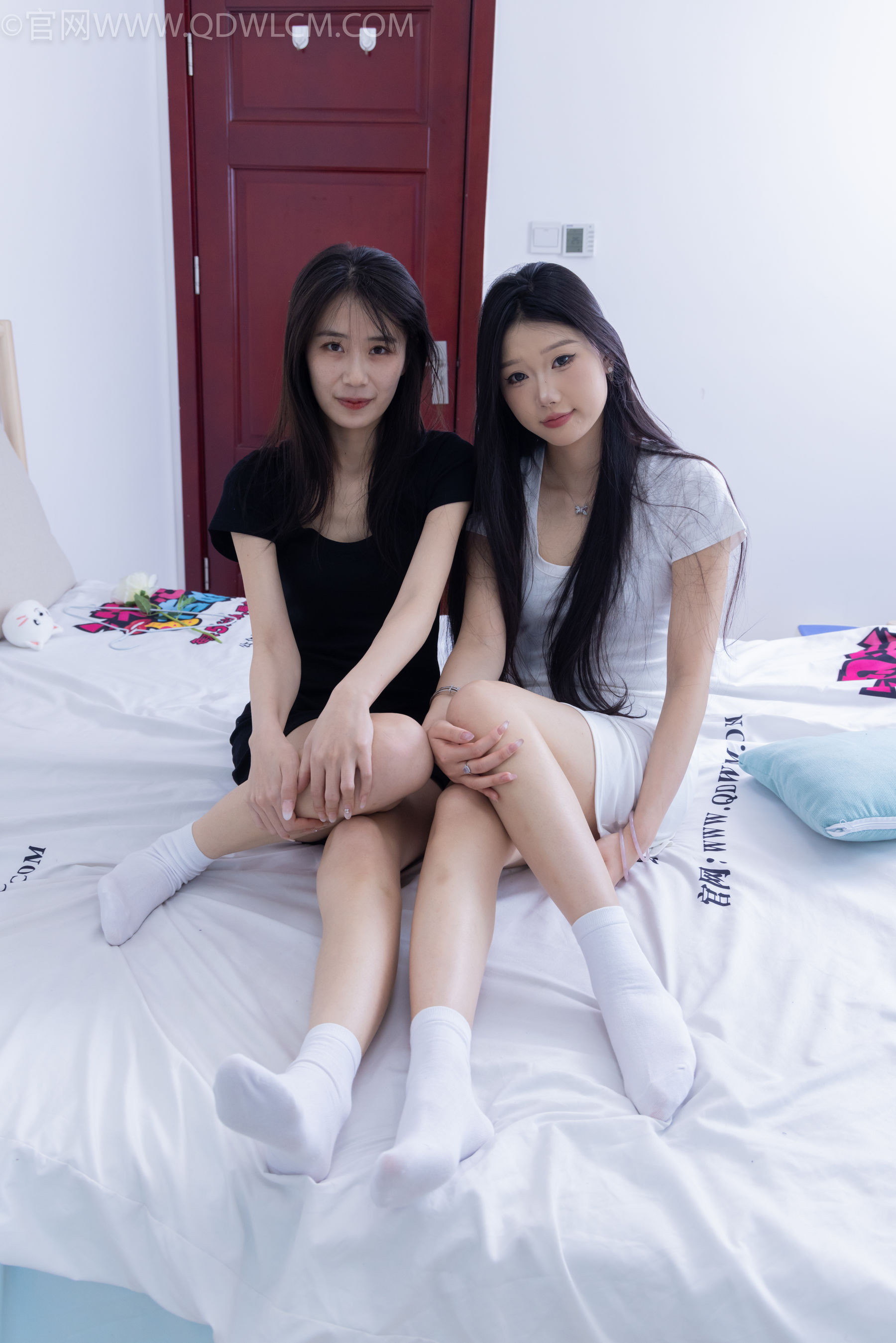 物恋传媒 No.1927 菜菜&小竹 -双生花