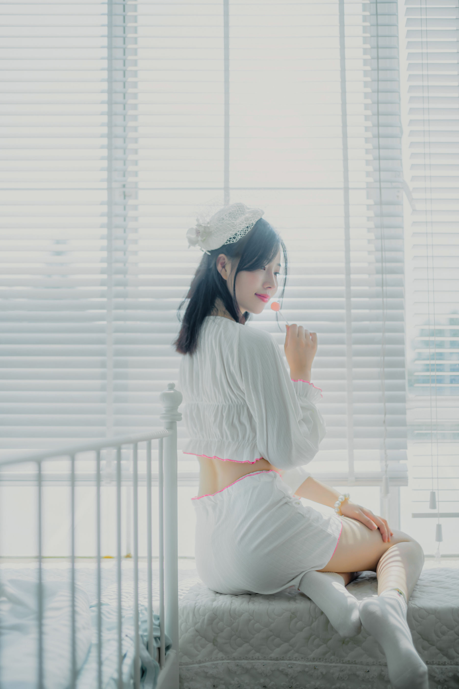 Nnian - 爱吃棒棒糖的少女