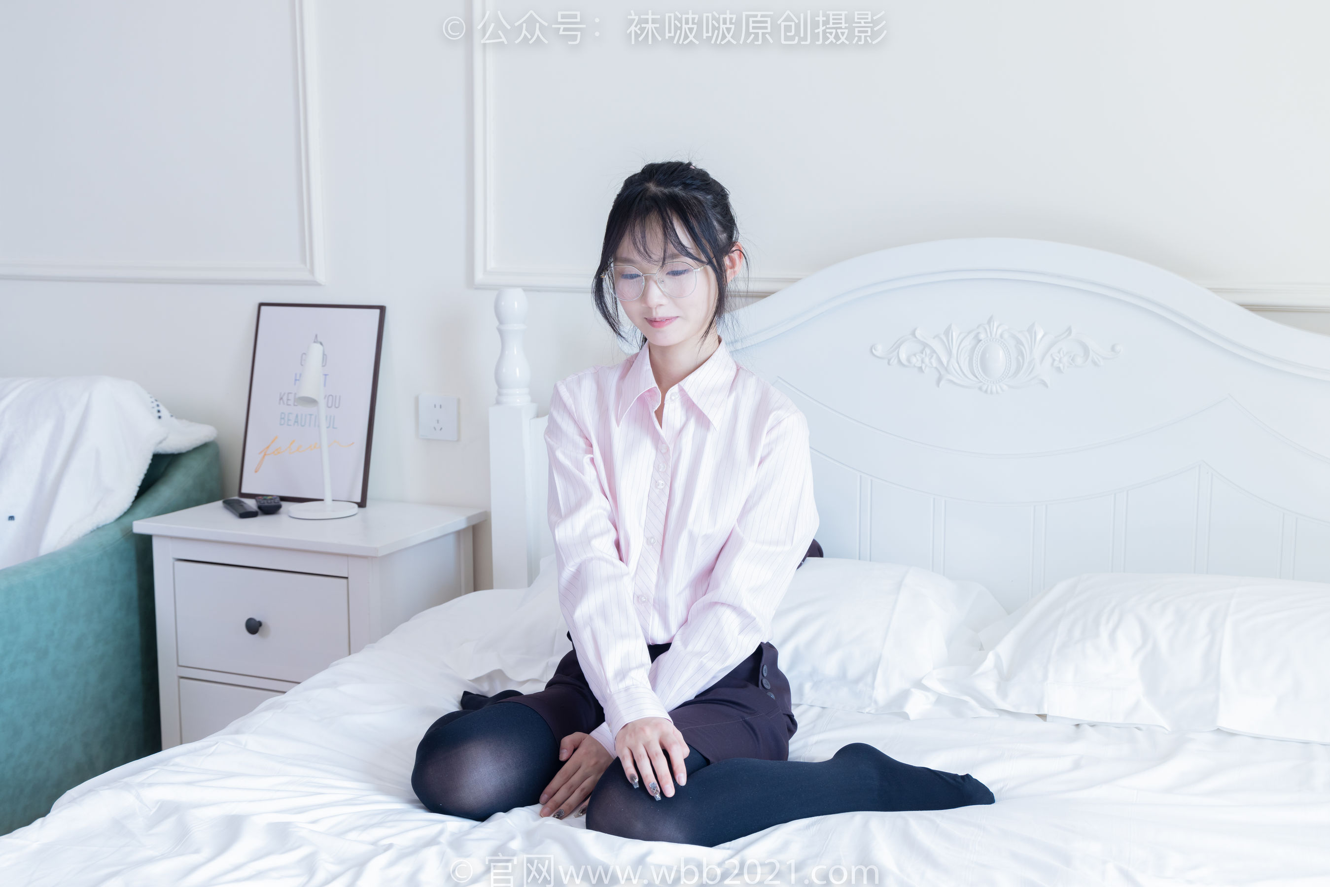BoBoSocks袜啵啵 No.362 甜甜圈 -两双皮鞋、厚肉丝、厚黑丝、ol制服