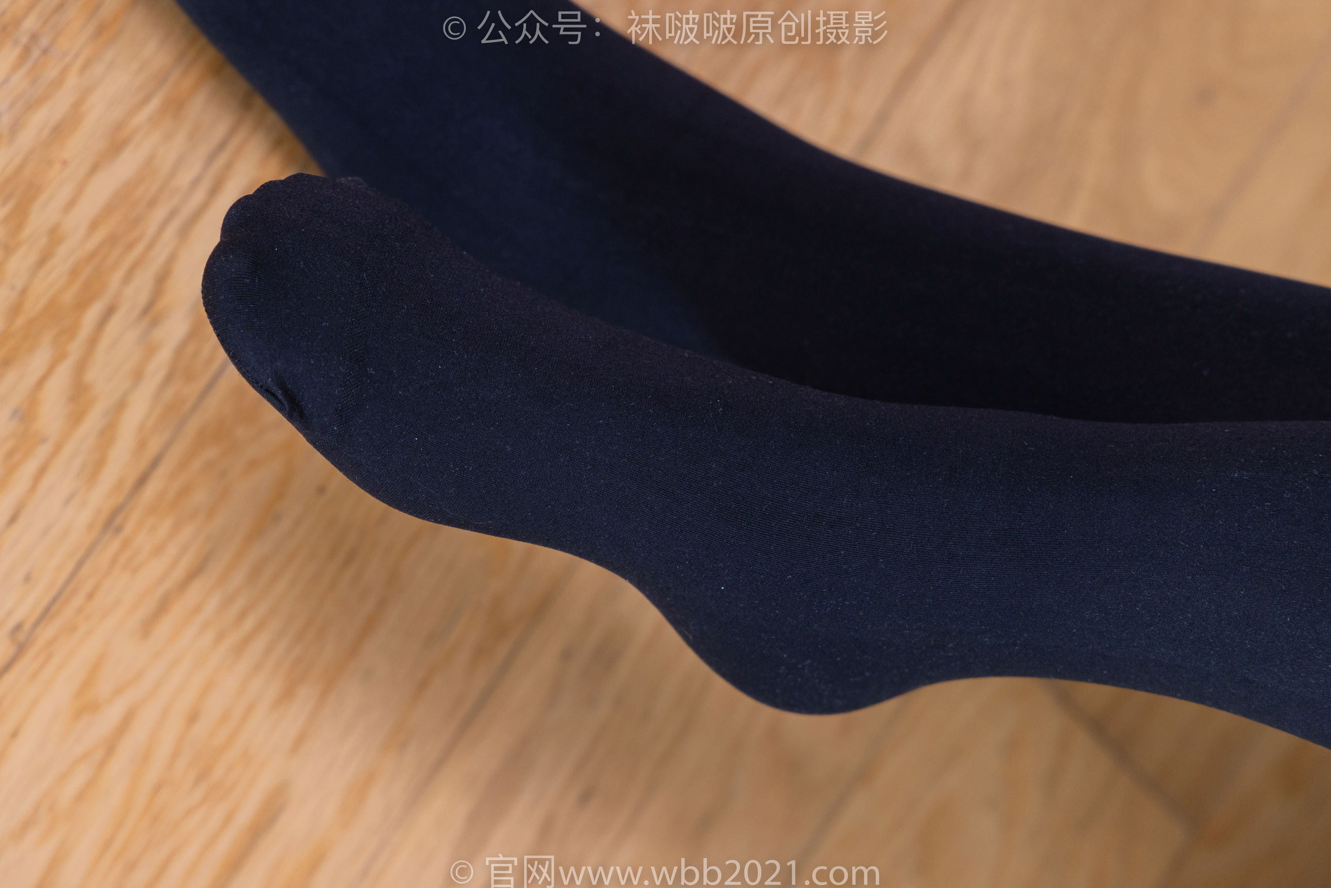 BoBoSocks袜啵啵 No.362 甜甜圈 -两双皮鞋、厚肉丝、厚黑丝、ol制服