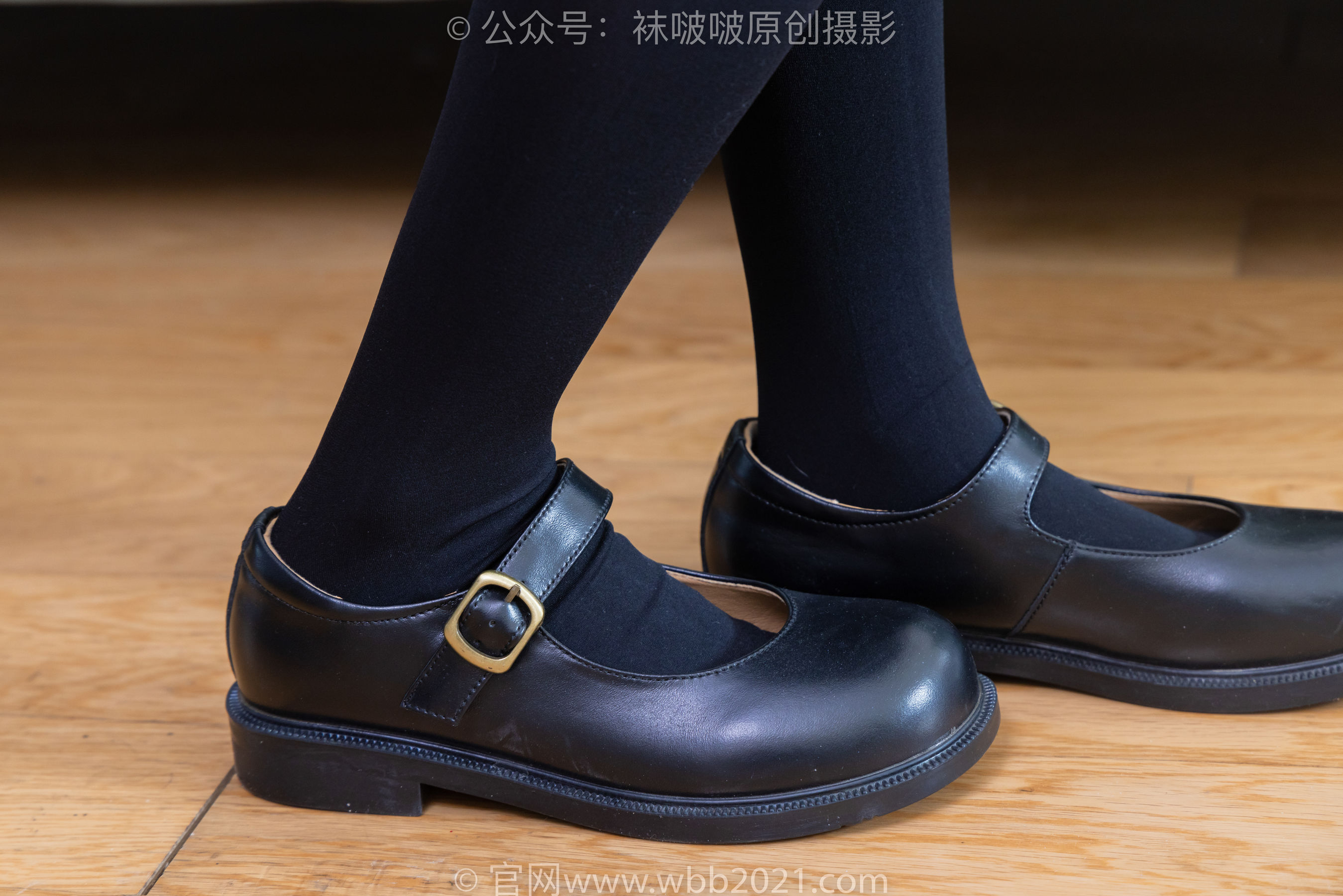 BoBoSocks袜啵啵 No.362 甜甜圈 -两双皮鞋、厚肉丝、厚黑丝、ol制服