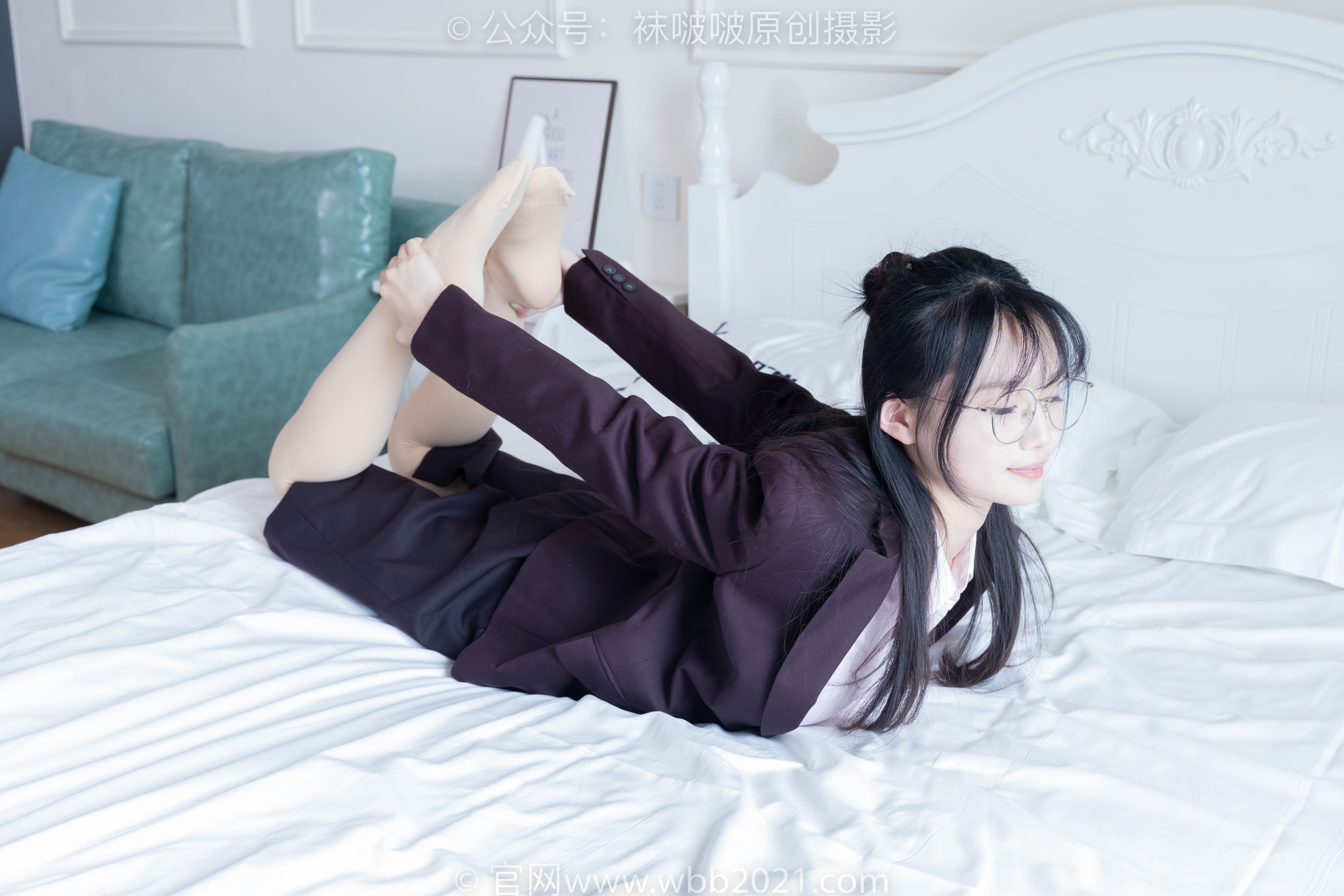 BoBoSocks袜啵啵 No.362 甜甜圈 -两双皮鞋、厚肉丝、厚黑丝、ol制服