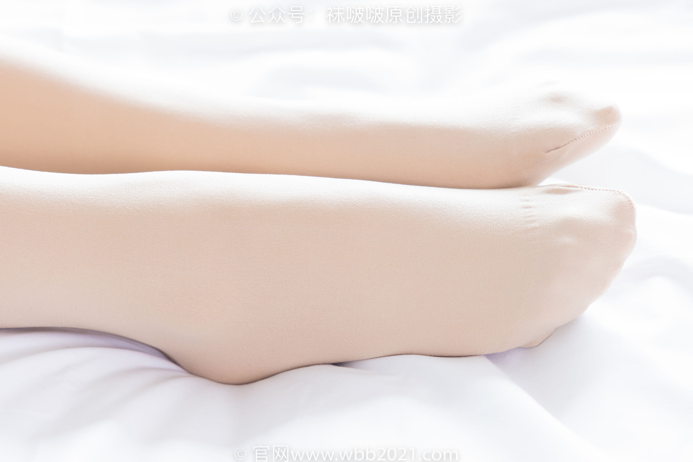 BoBoSocks袜啵啵 No.362 甜甜圈 -两双皮鞋、厚肉丝、厚黑丝、ol制服
