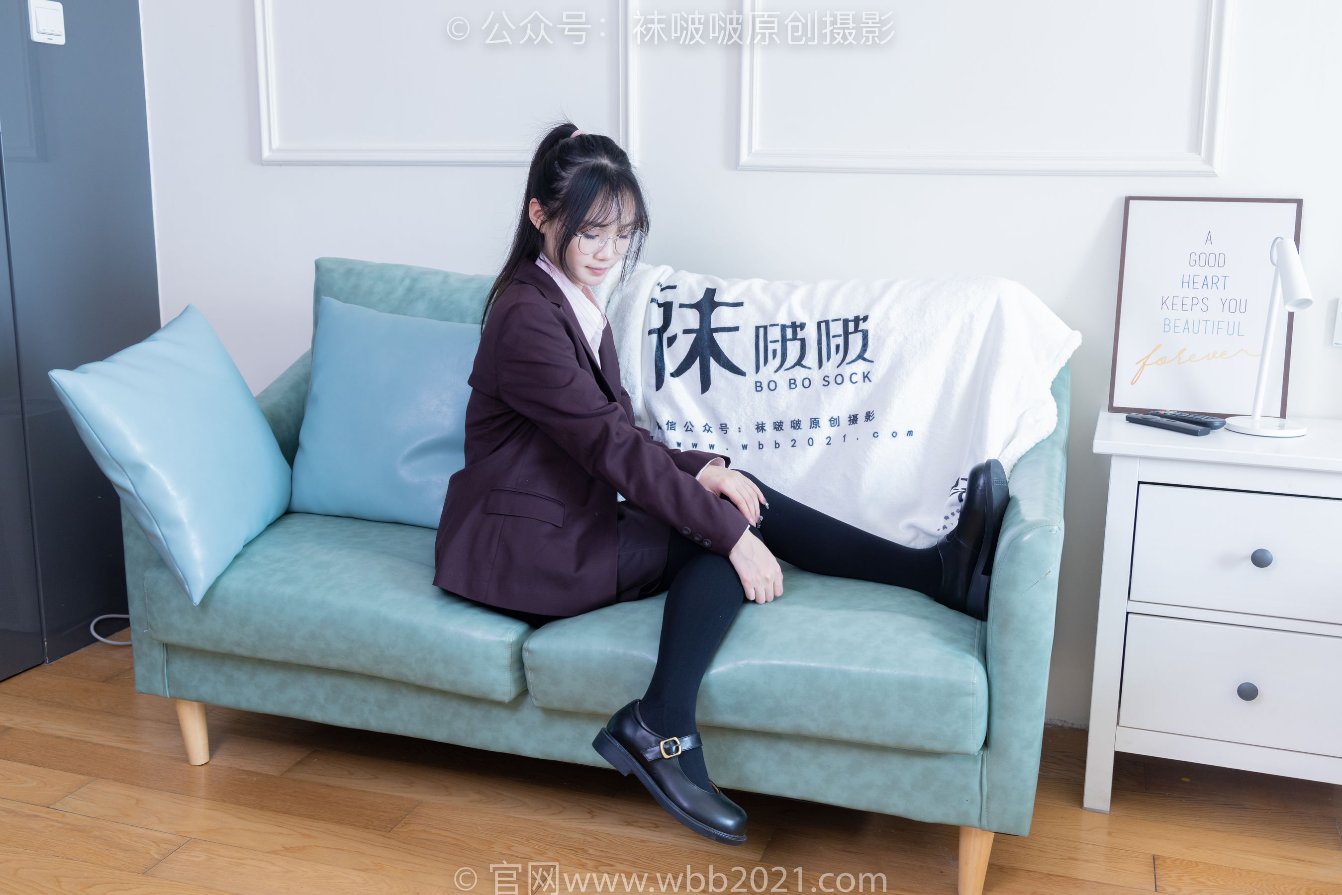 BoBoSocks袜啵啵 No.362 甜甜圈 -两双皮鞋、厚肉丝、厚黑丝、ol制服