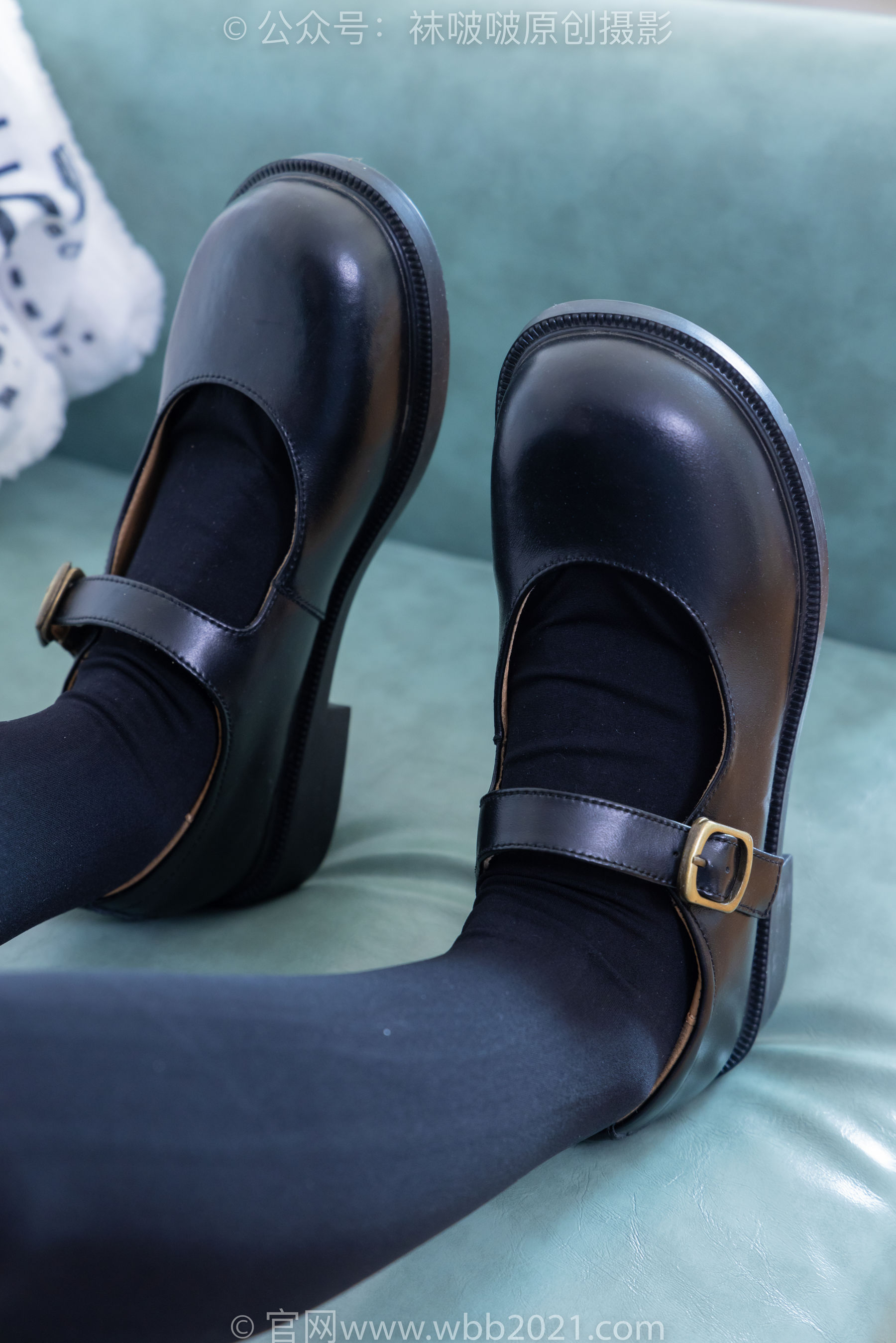 BoBoSocks袜啵啵 No.362 甜甜圈 -两双皮鞋、厚肉丝、厚黑丝、ol制服
