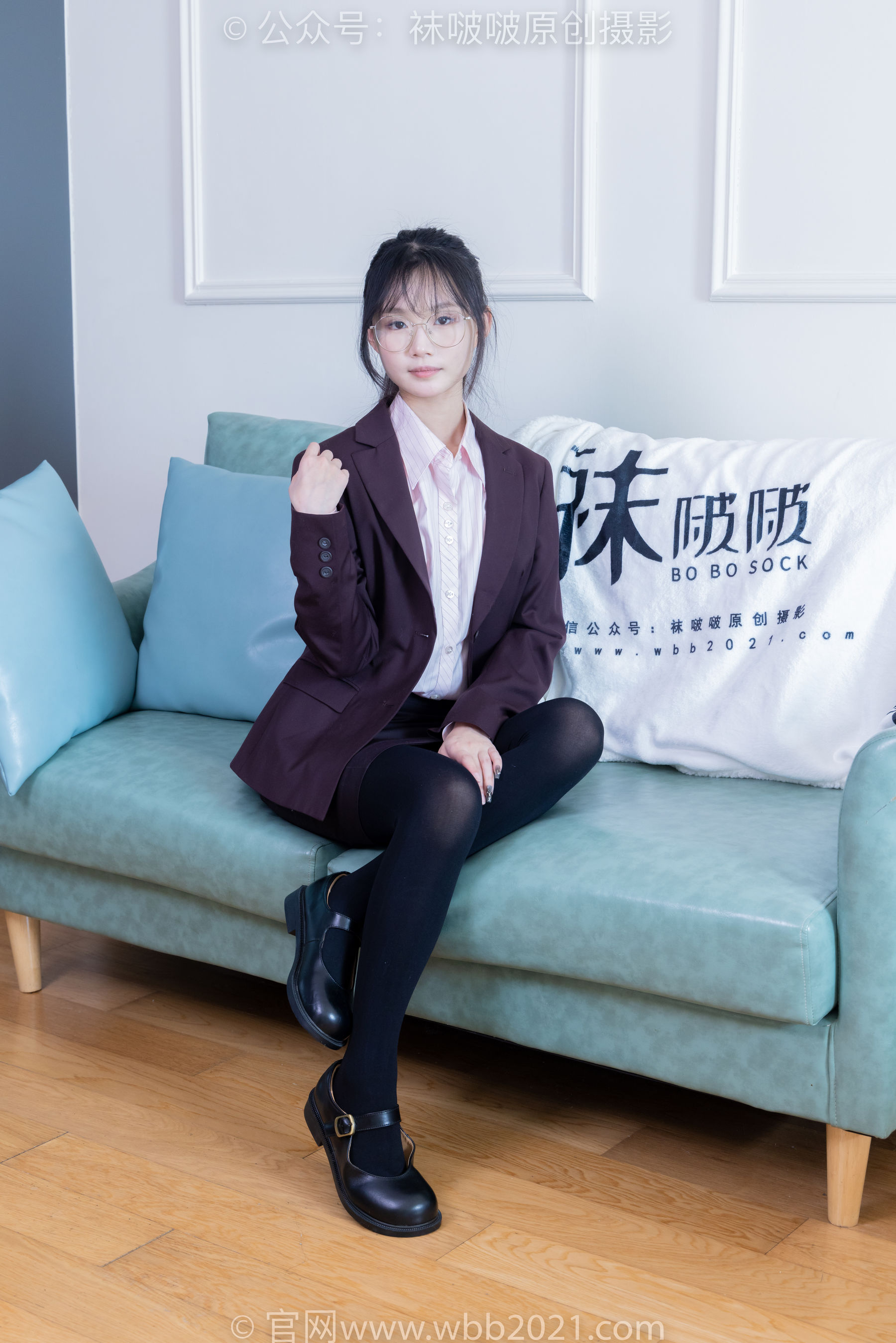 BoBoSocks袜啵啵 No.362 甜甜圈 -两双皮鞋、厚肉丝、厚黑丝、ol制服