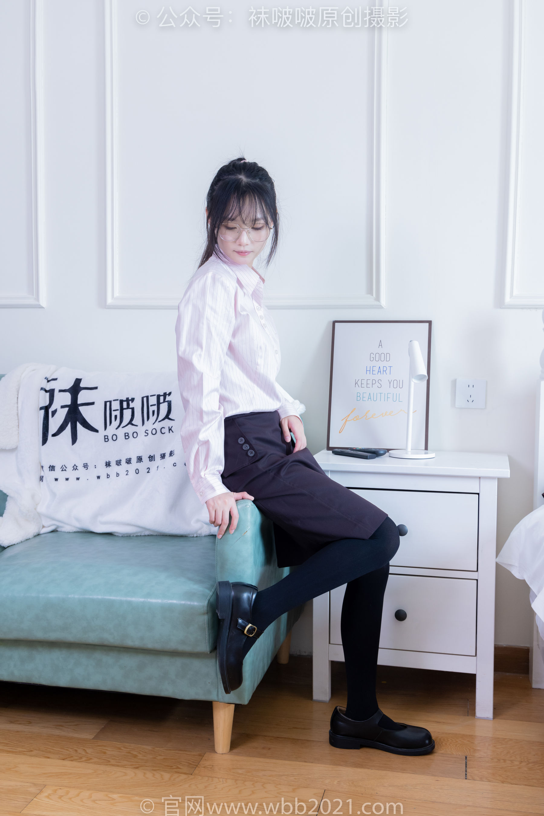 BoBoSocks袜啵啵 No.362 甜甜圈 -两双皮鞋、厚肉丝、厚黑丝、ol制服