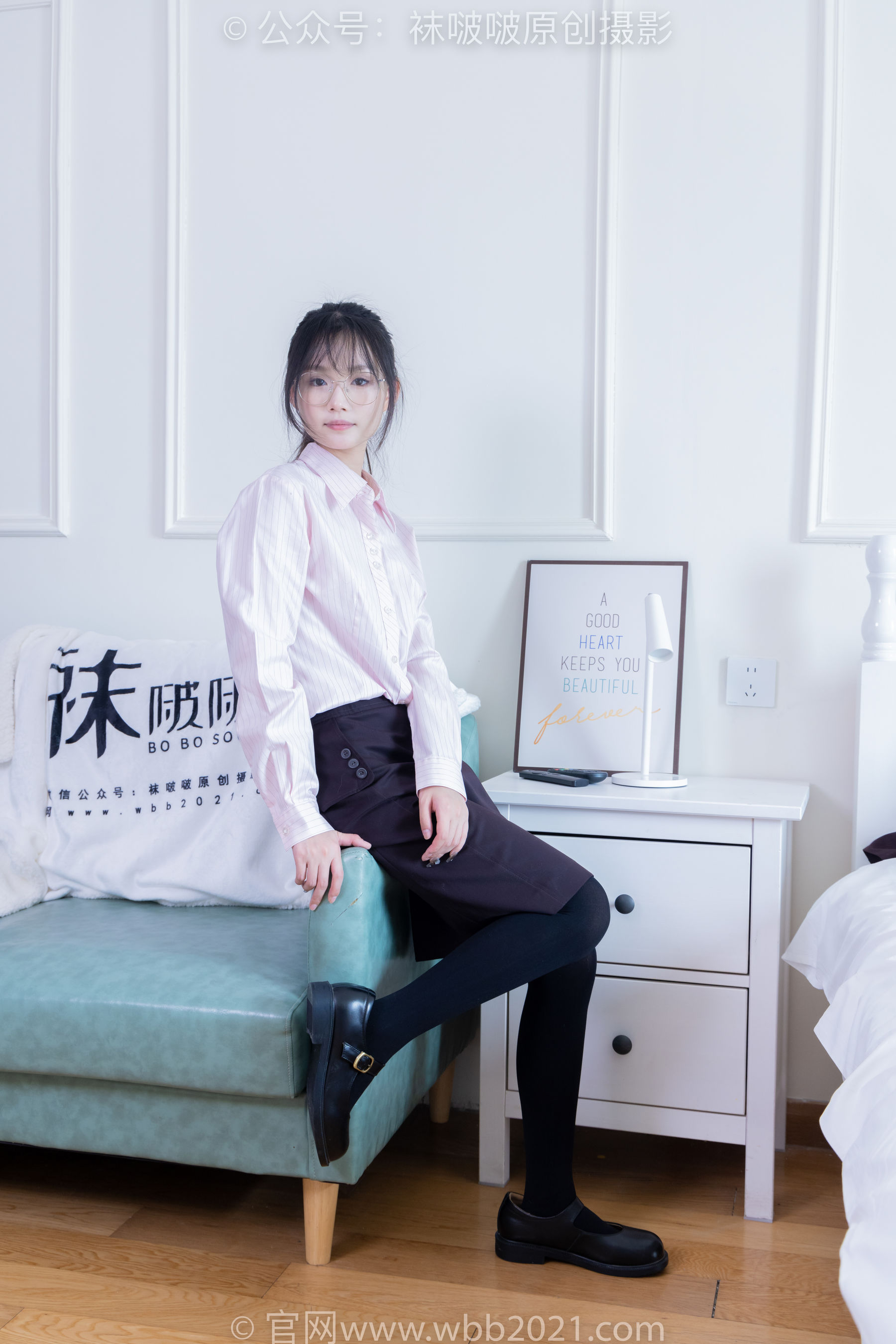 BoBoSocks袜啵啵 No.362 甜甜圈 -两双皮鞋、厚肉丝、厚黑丝、ol制服