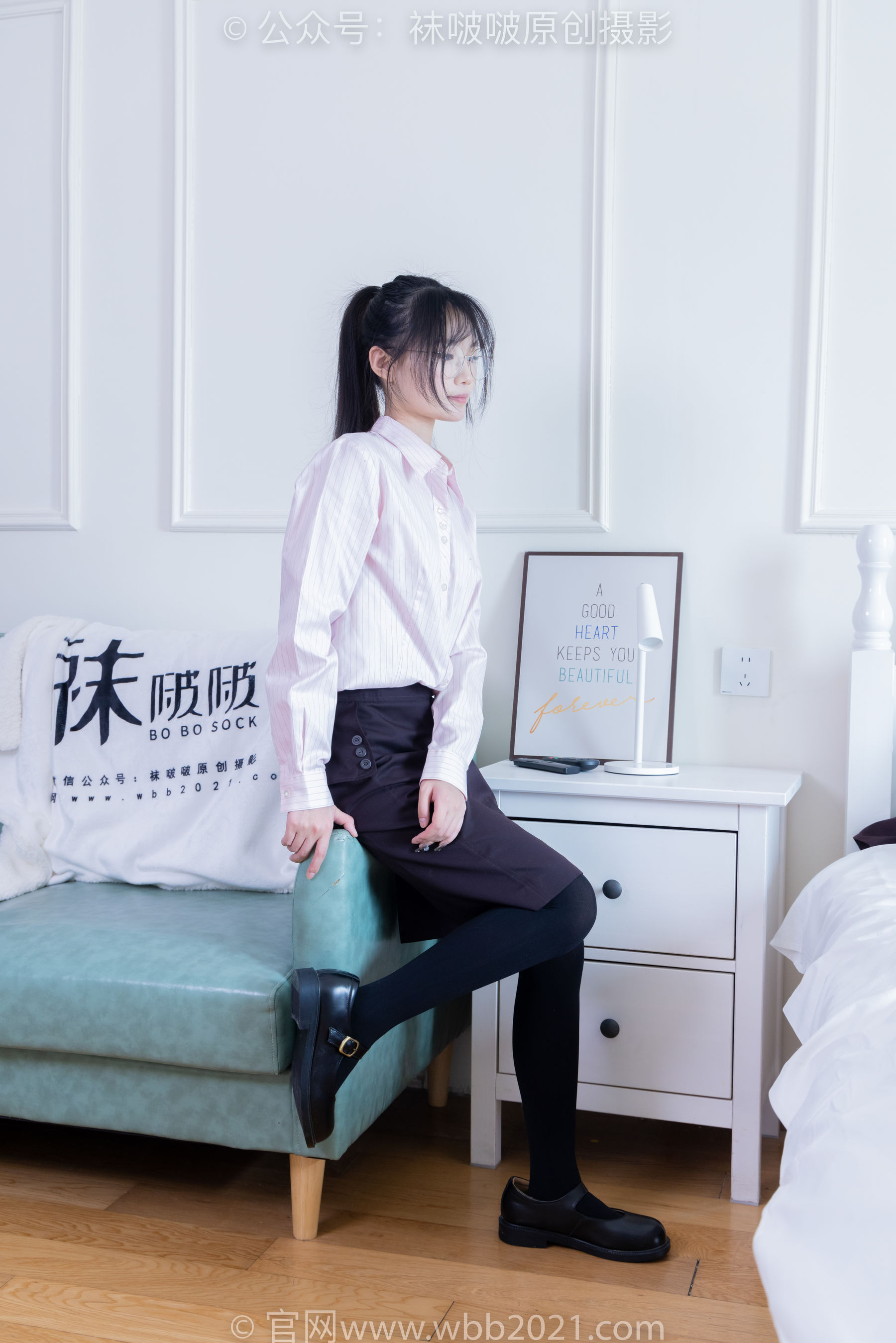 BoBoSocks袜啵啵 No.362 甜甜圈 -两双皮鞋、厚肉丝、厚黑丝、ol制服