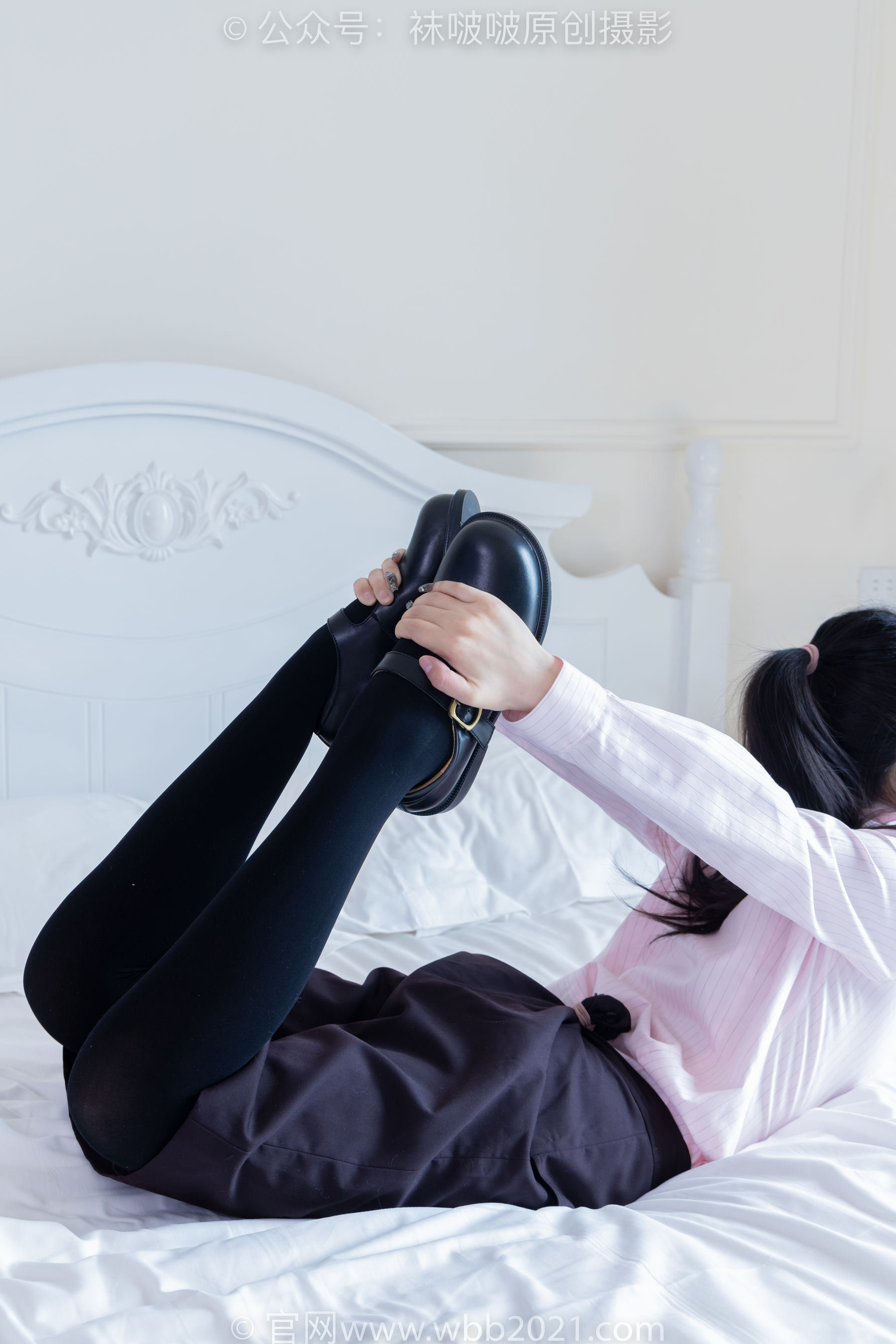 BoBoSocks袜啵啵 No.362 甜甜圈 -两双皮鞋、厚肉丝、厚黑丝、ol制服