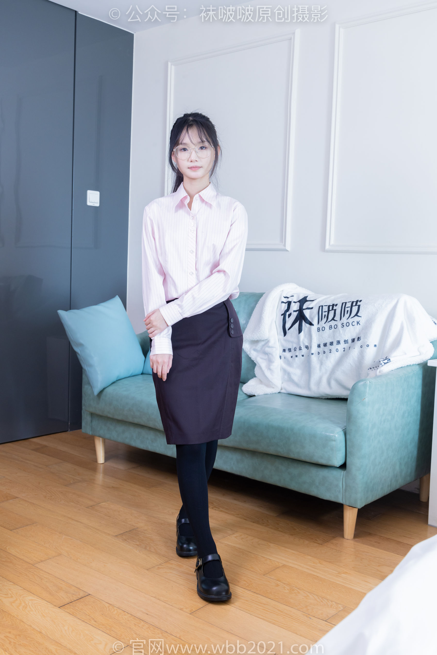 BoBoSocks袜啵啵 No.362 甜甜圈 -两双皮鞋、厚肉丝、厚黑丝、ol制服