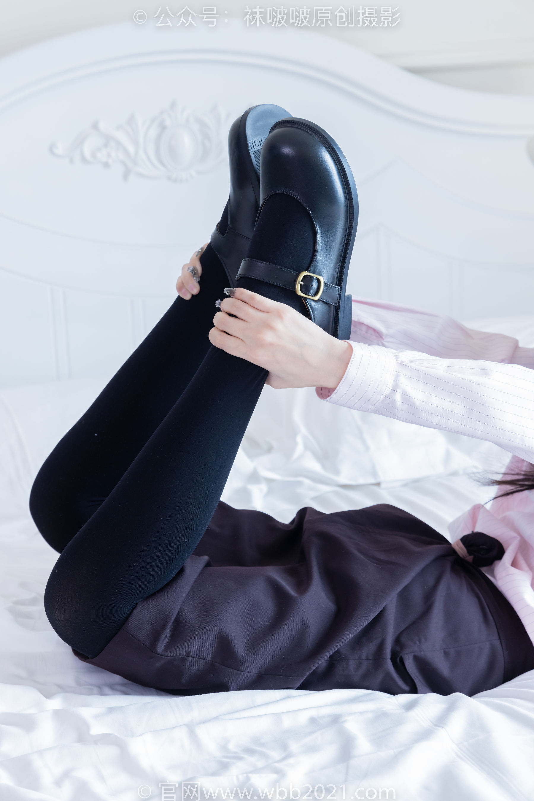 BoBoSocks袜啵啵 No.362 甜甜圈 -两双皮鞋、厚肉丝、厚黑丝、ol制服