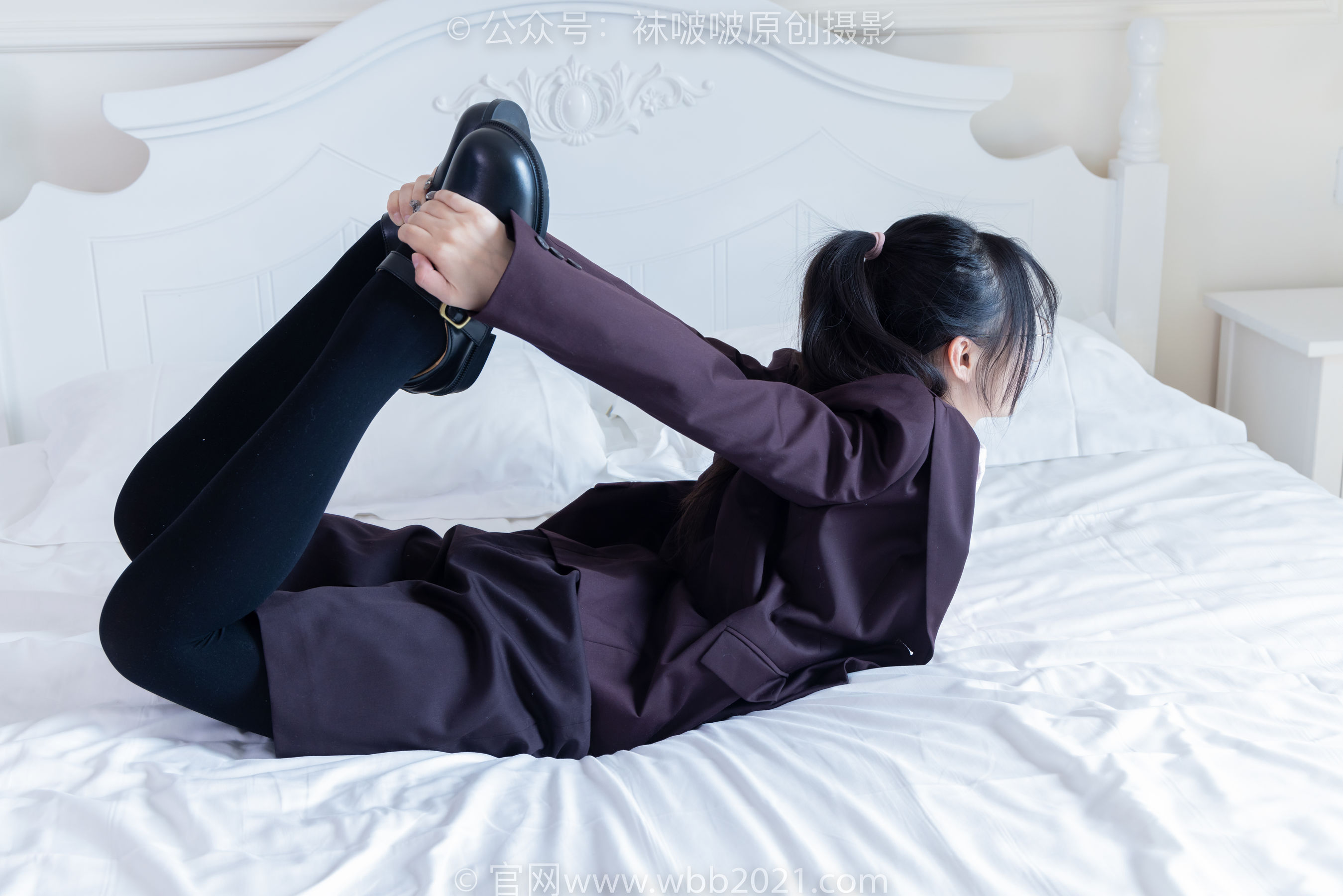 BoBoSocks袜啵啵 No.362 甜甜圈 -两双皮鞋、厚肉丝、厚黑丝、ol制服