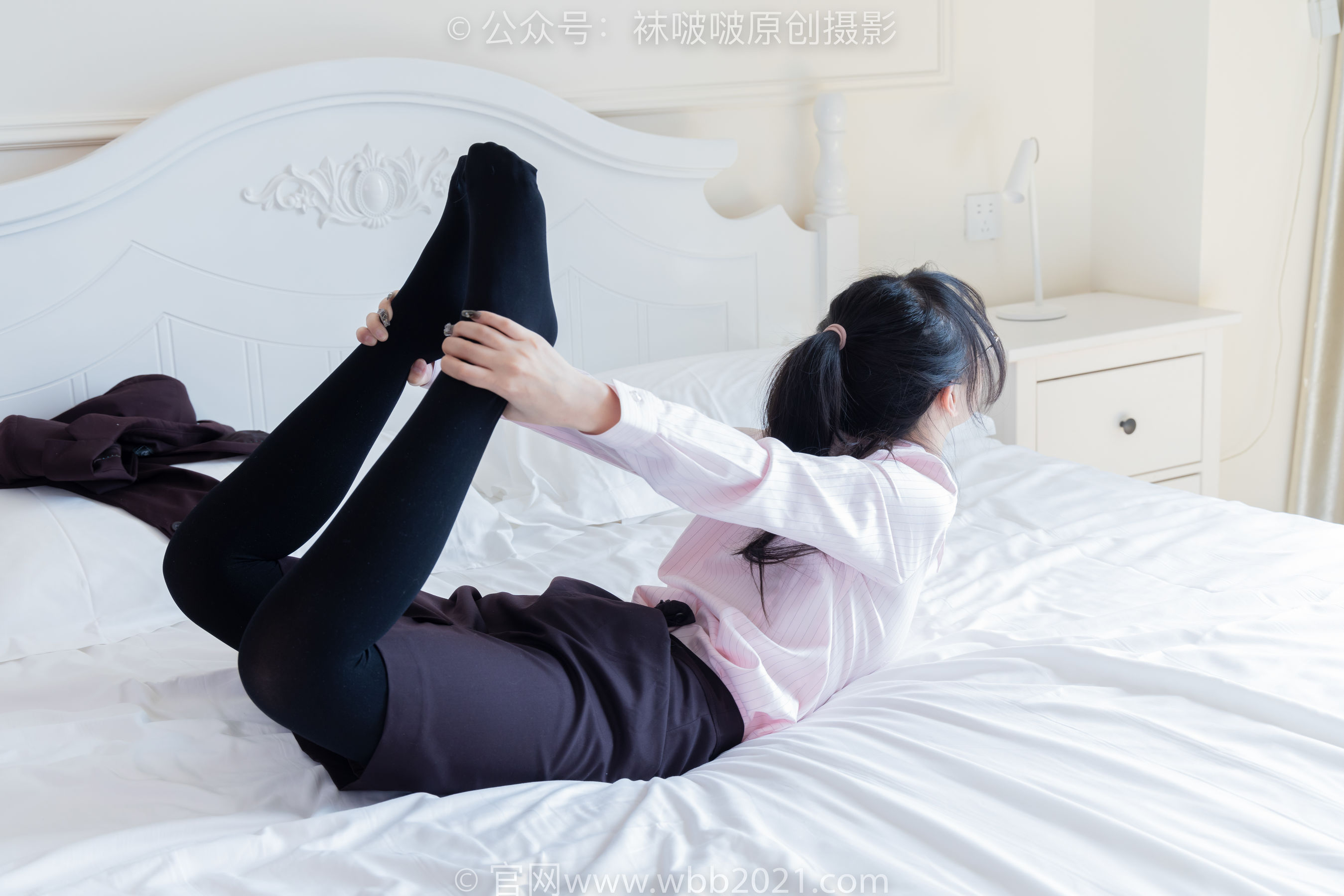 BoBoSocks袜啵啵 No.362 甜甜圈 -两双皮鞋、厚肉丝、厚黑丝、ol制服