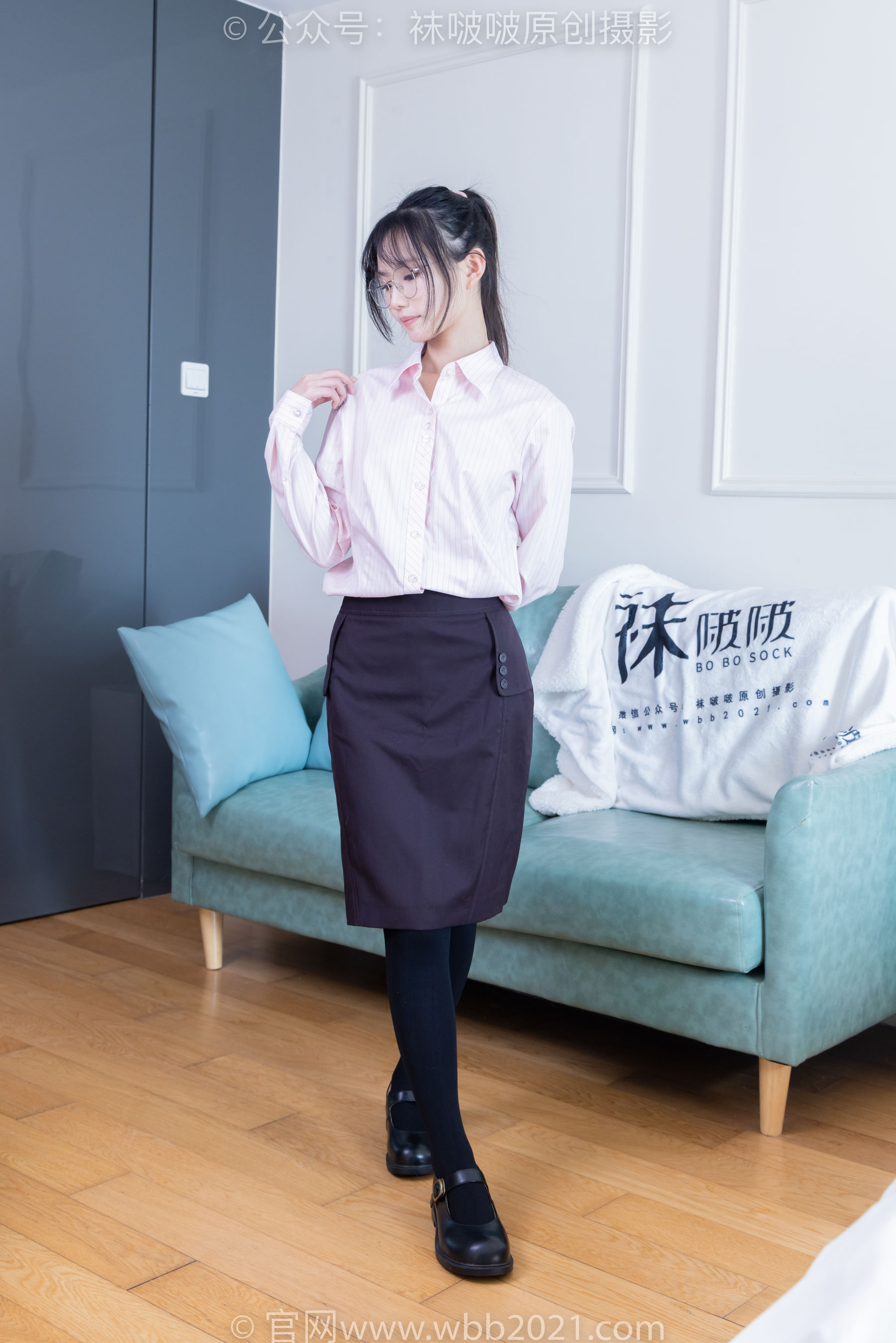 BoBoSocks袜啵啵 No.362 甜甜圈 -两双皮鞋、厚肉丝、厚黑丝、ol制服